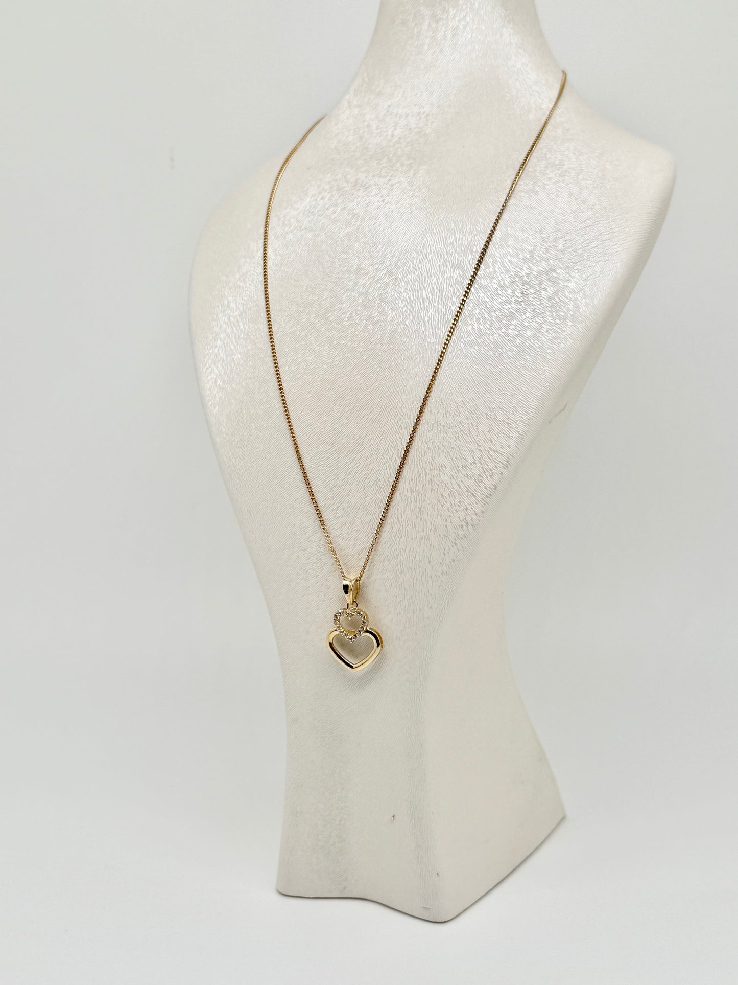 18k yellow gold necklace with double heart pendant
