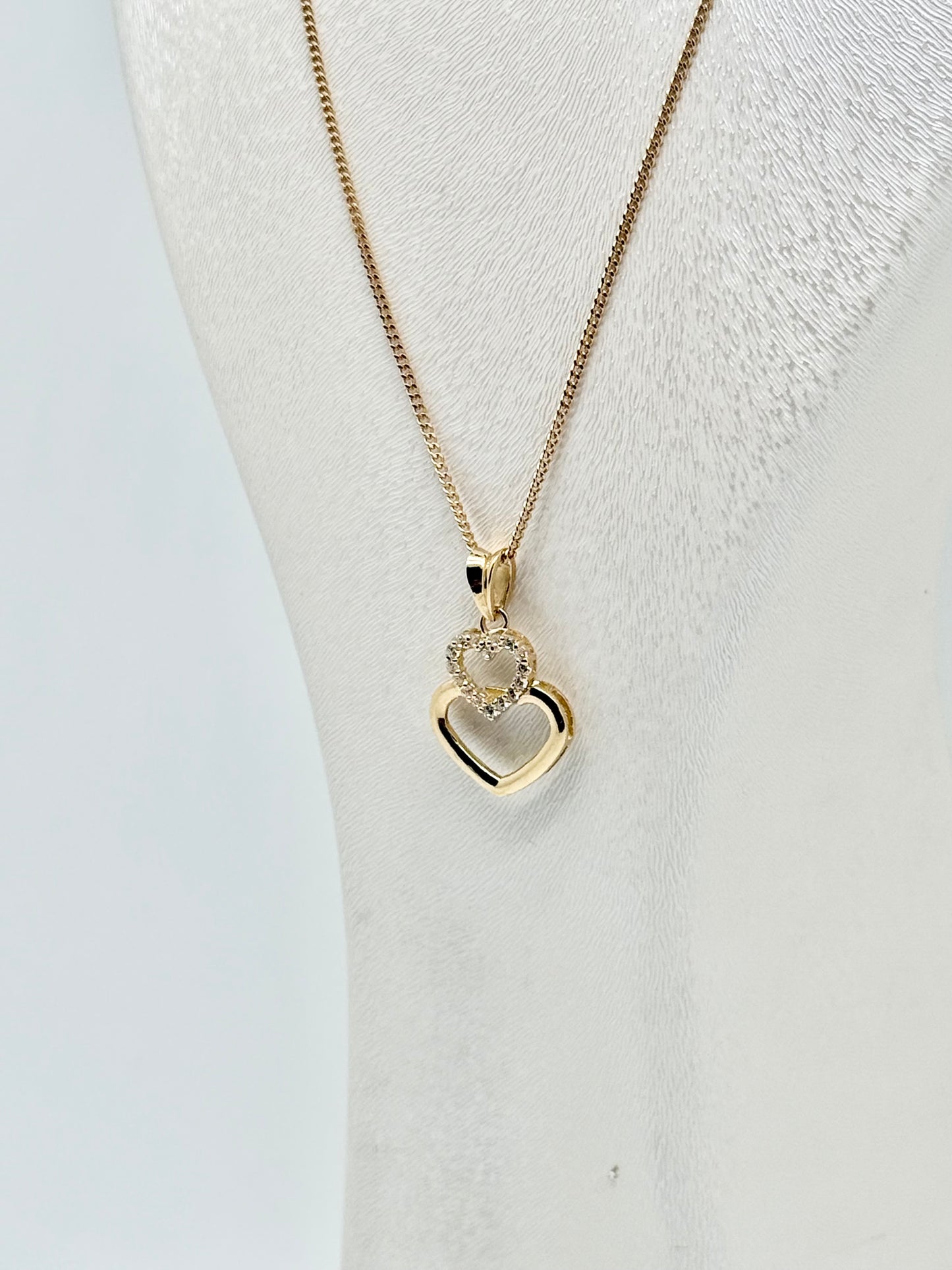 18k yellow gold necklace with double heart pendant