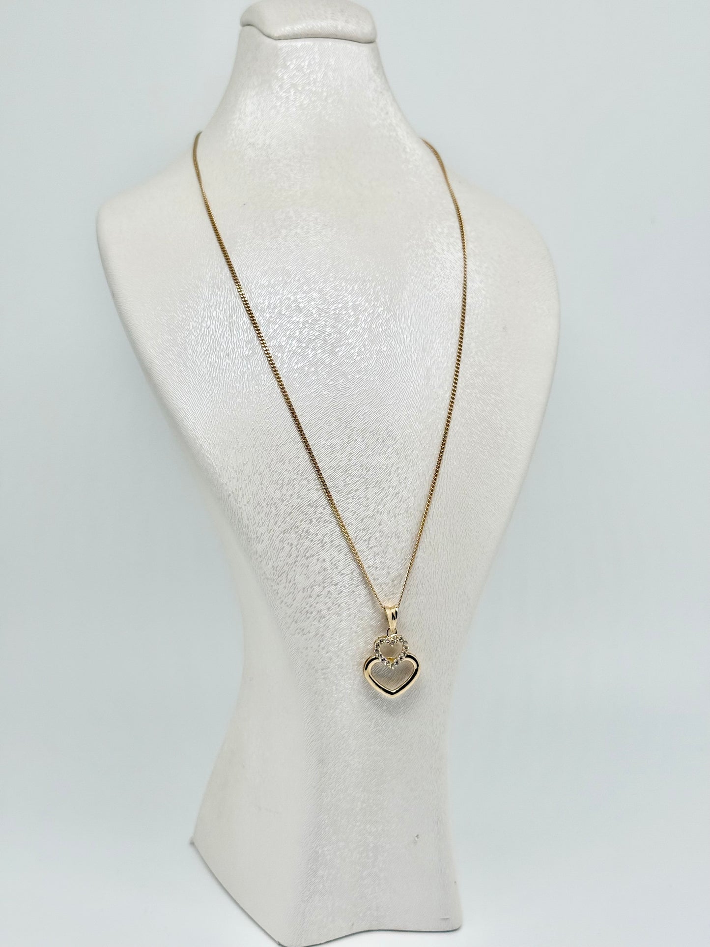 18k yellow gold necklace with double heart pendant
