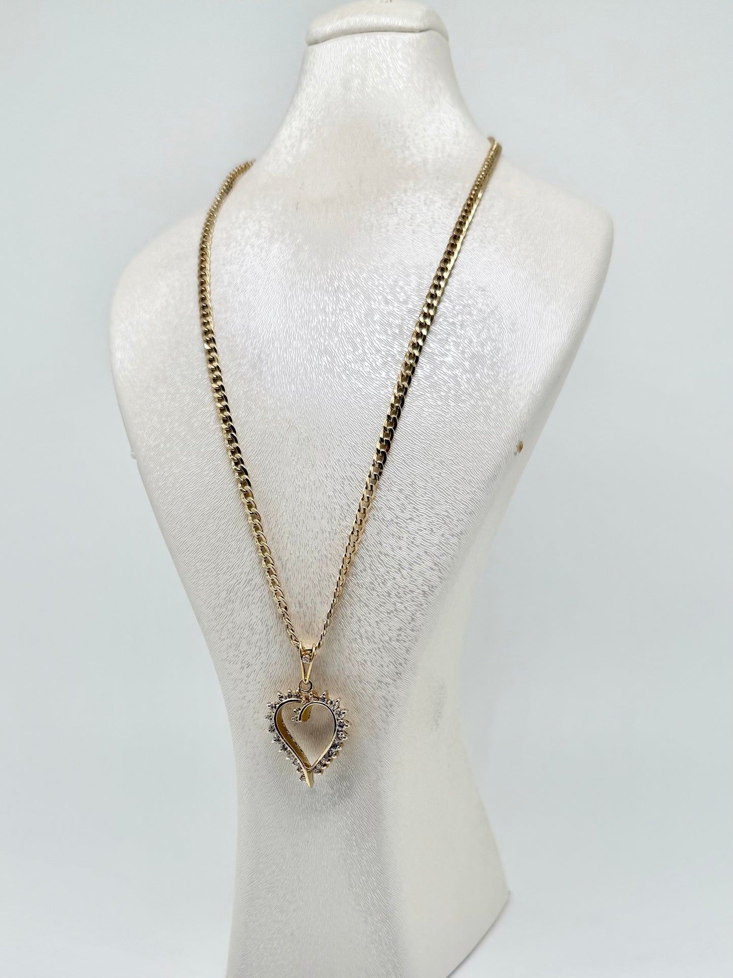 18k/750 gold chain heart