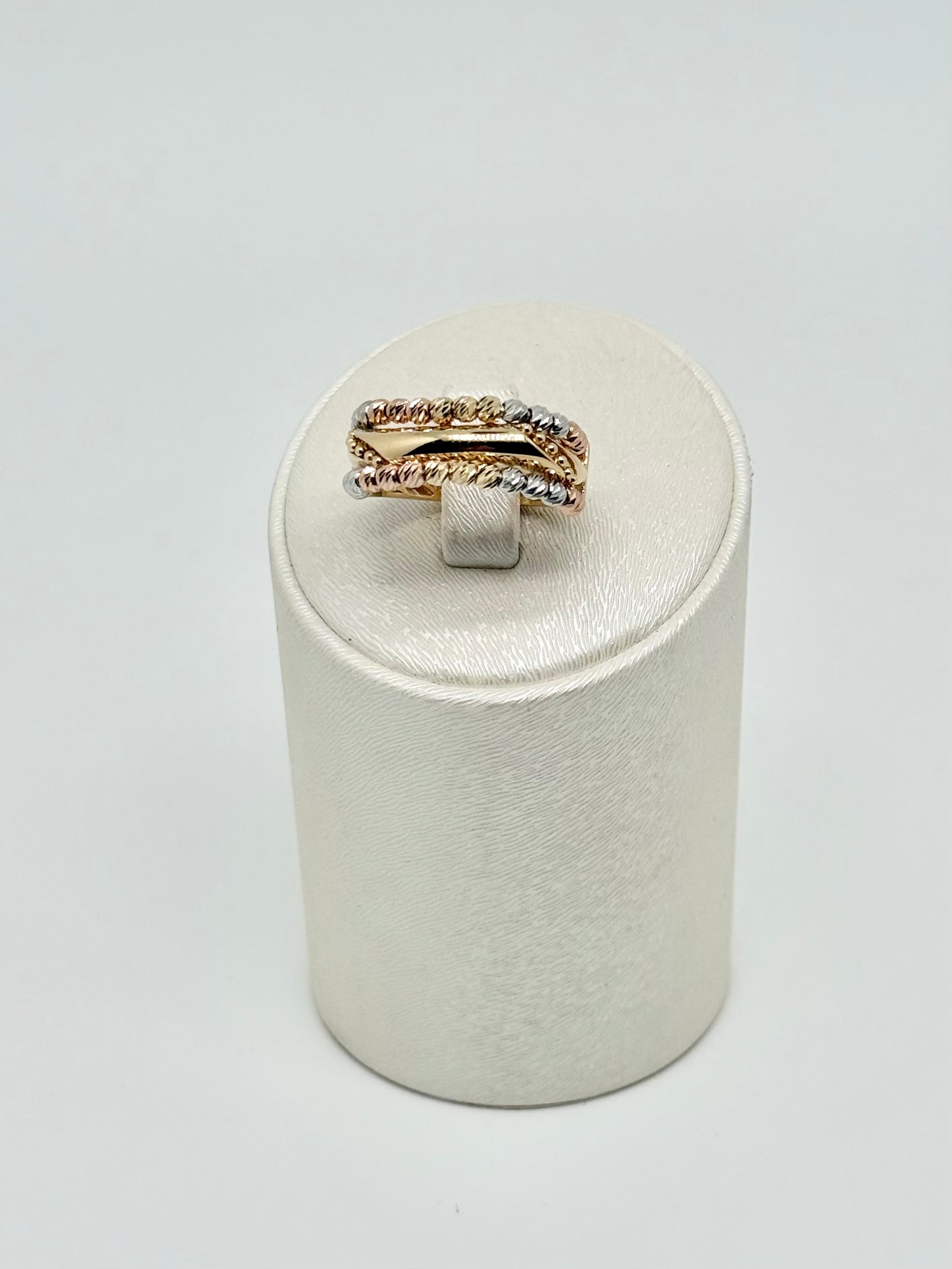 Yellow gold ring with pink and white accents