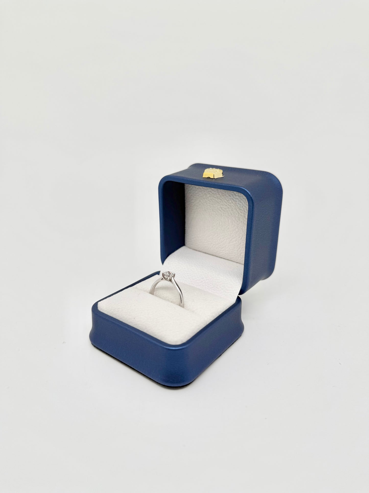 Diamond ring 0.40 ct EVS2