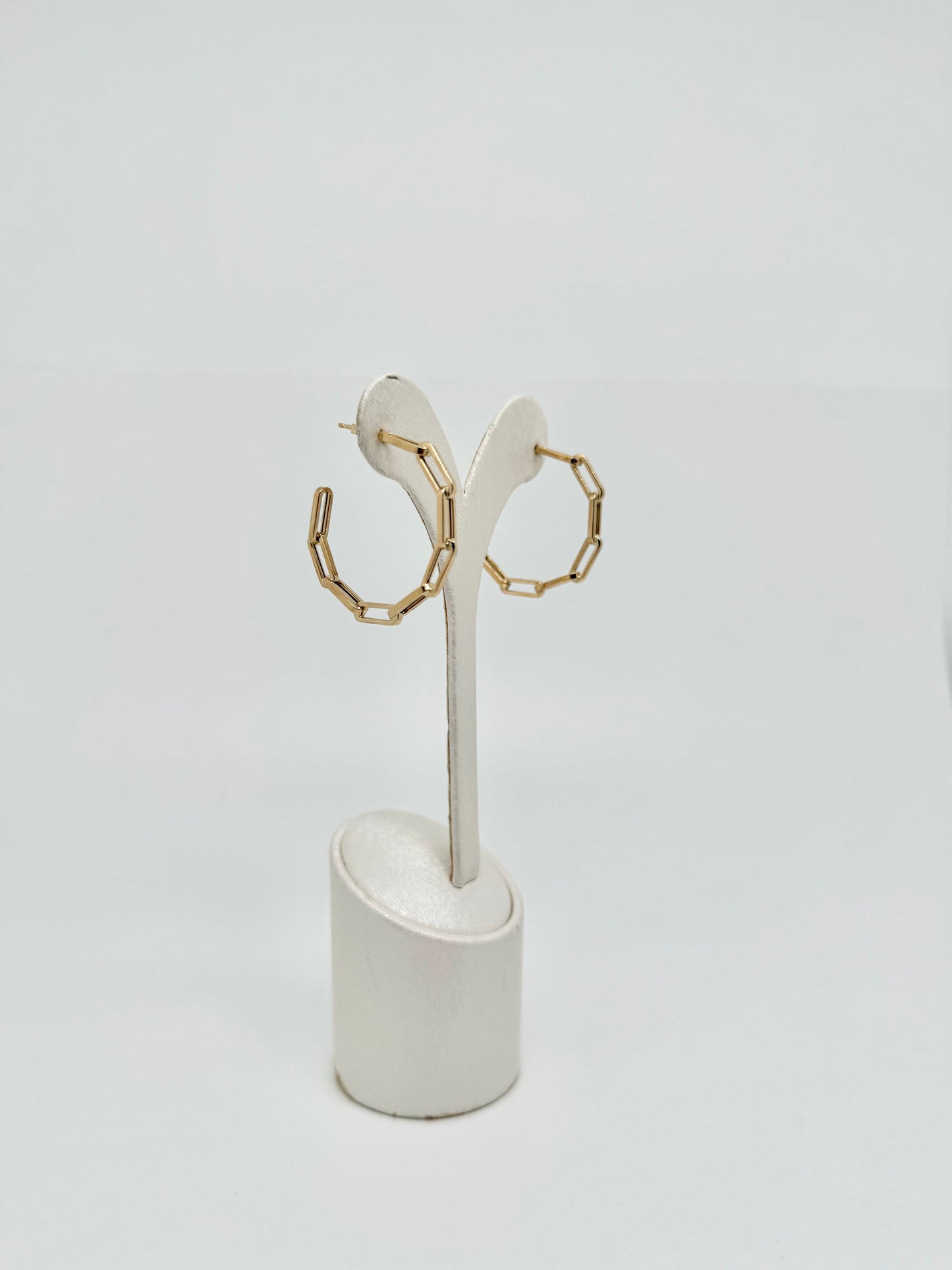 Yellow gold earrings