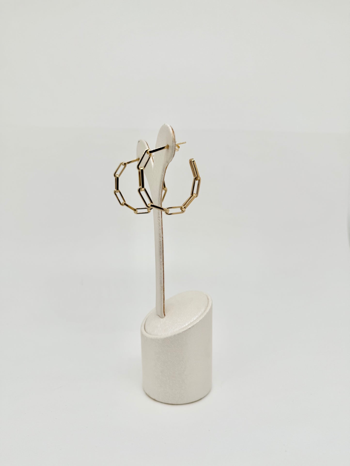Yellow gold earrings