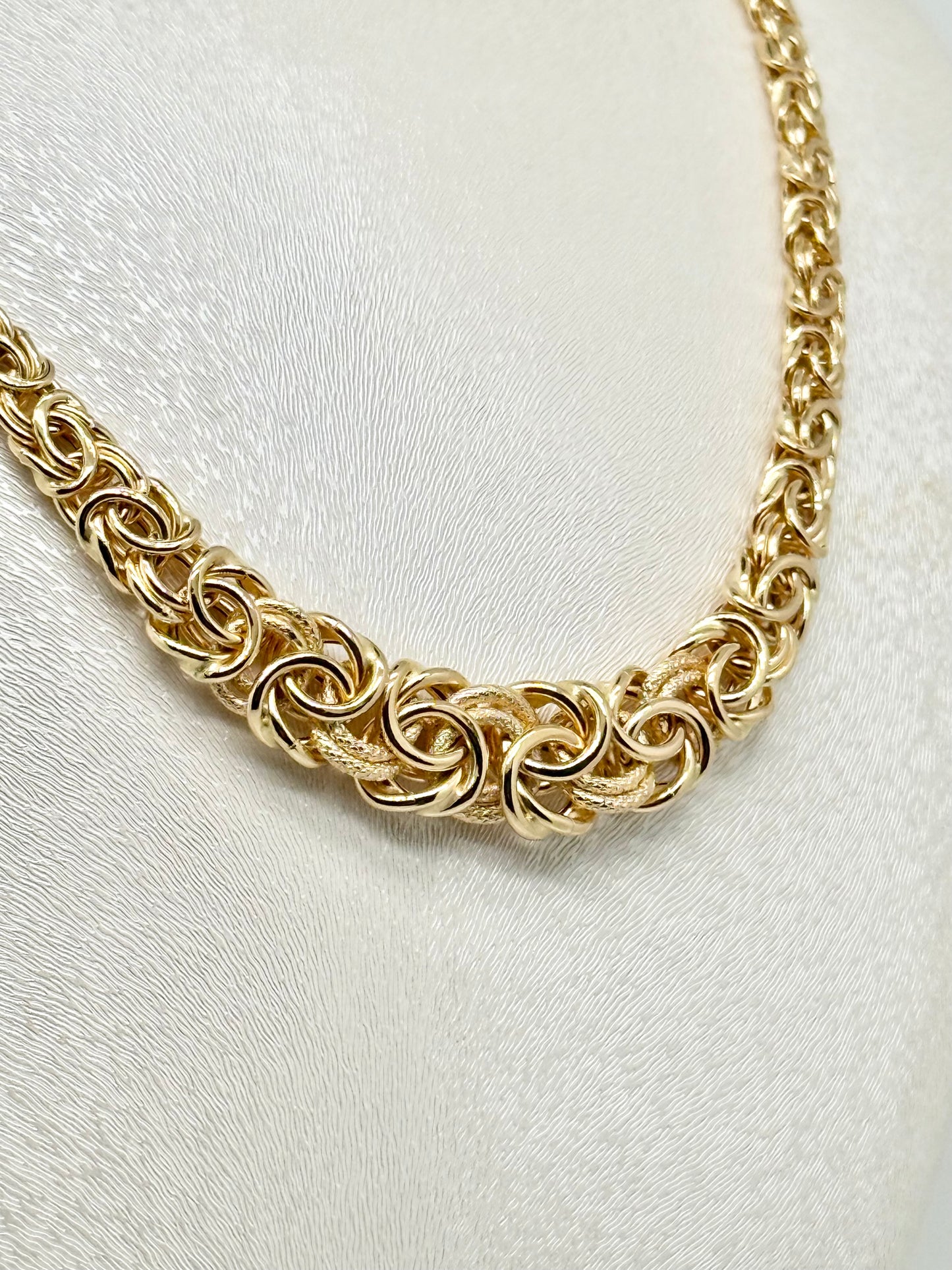 18k/750 yellow gold necklace, 13.88g