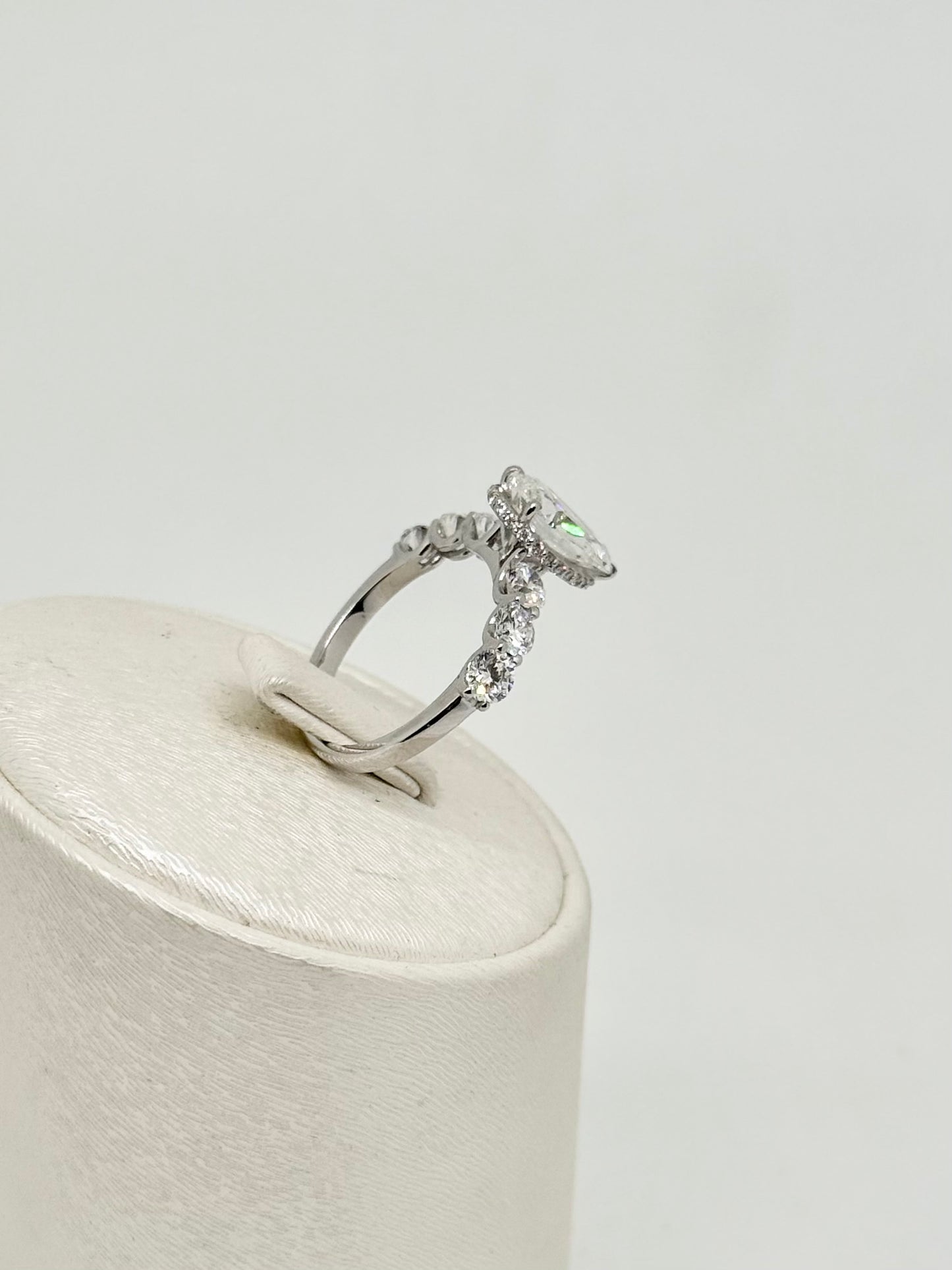 2.00ct pear-cut diamond ring