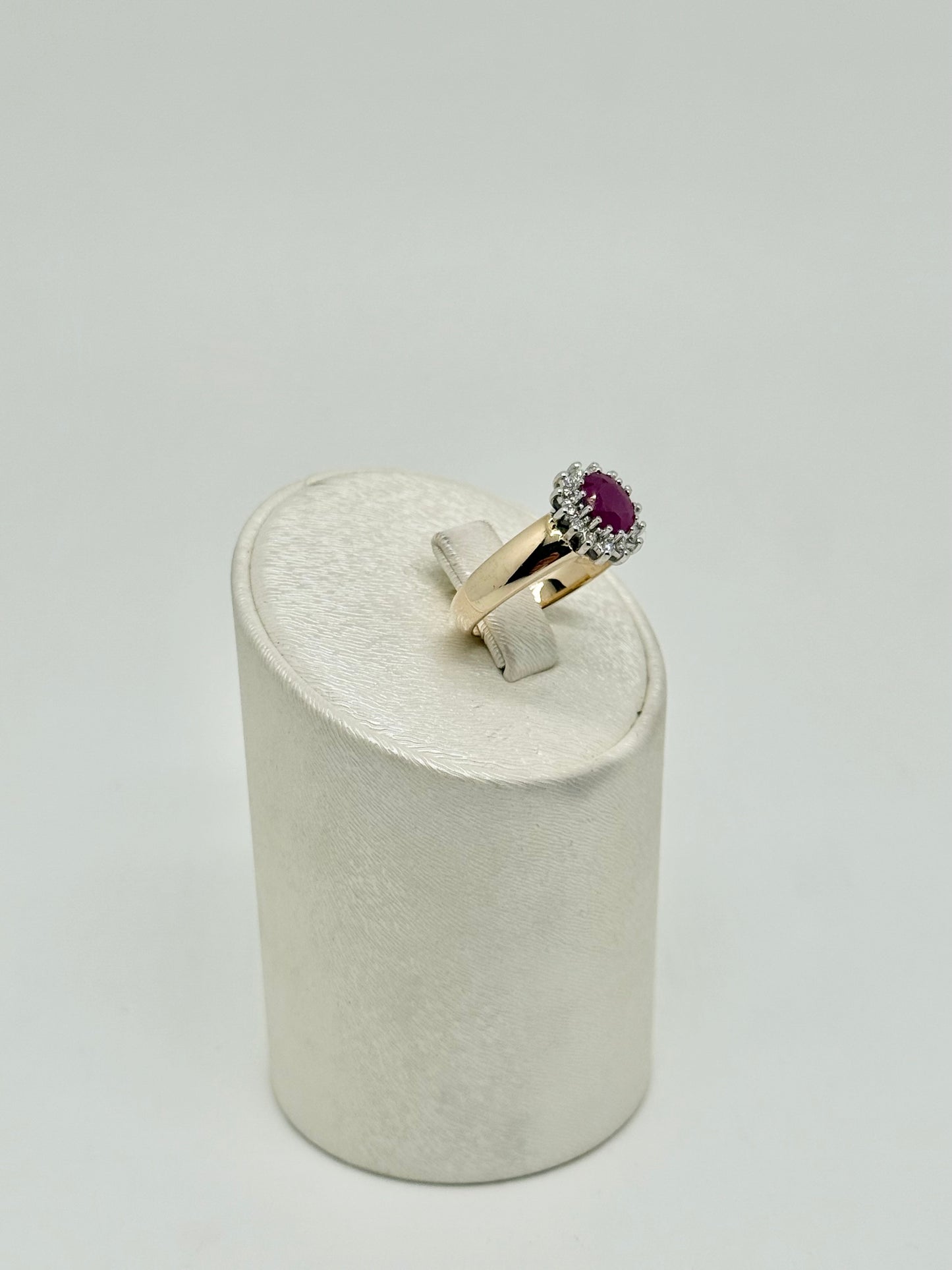 14k/585 yellow gold ring, 6.93 g