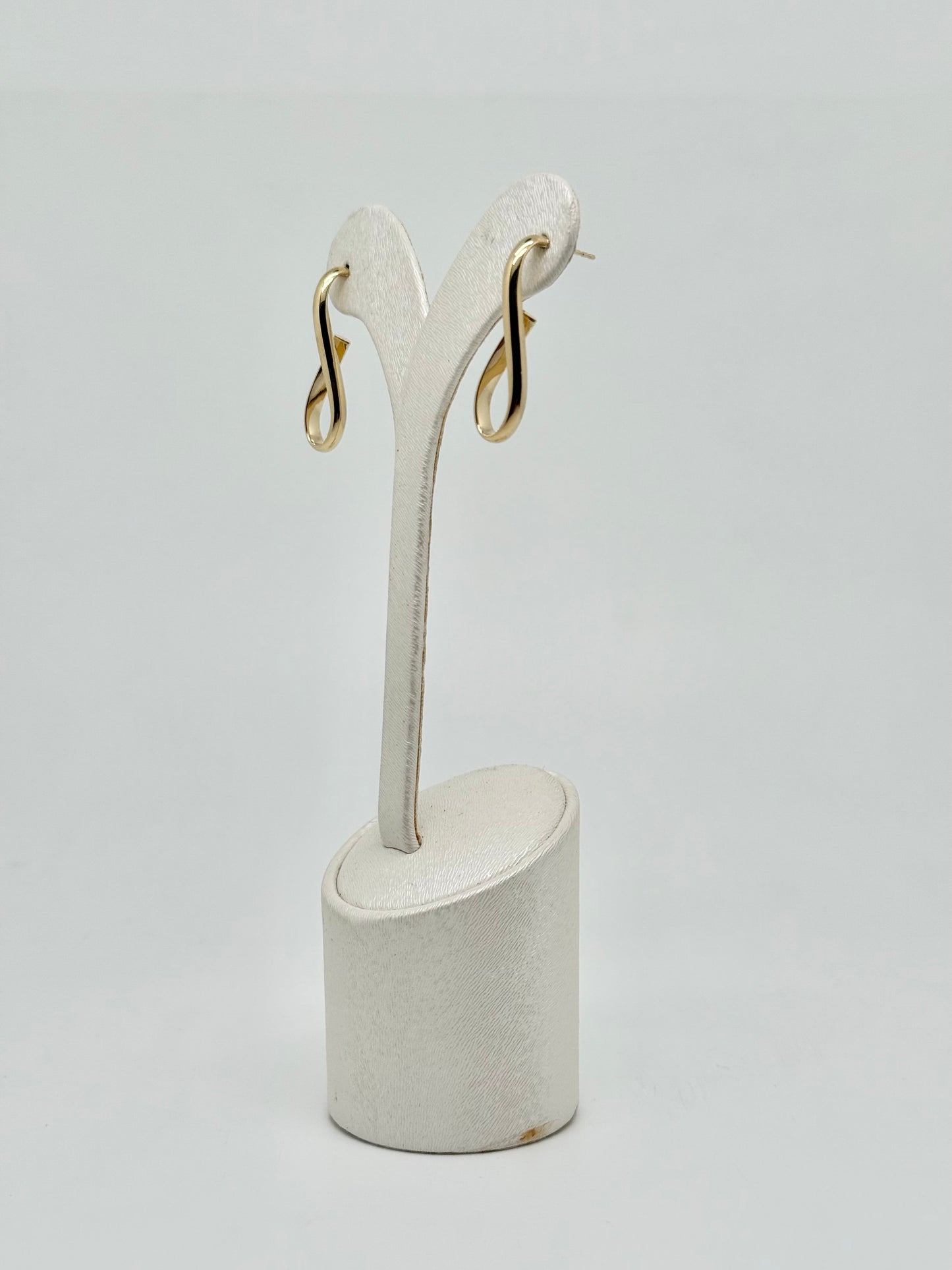 18k/750 gold earrings, 1.54g