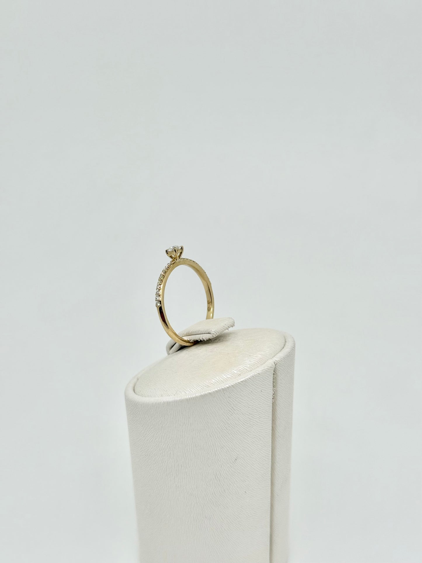 Bague fiancailles, diamant naturel