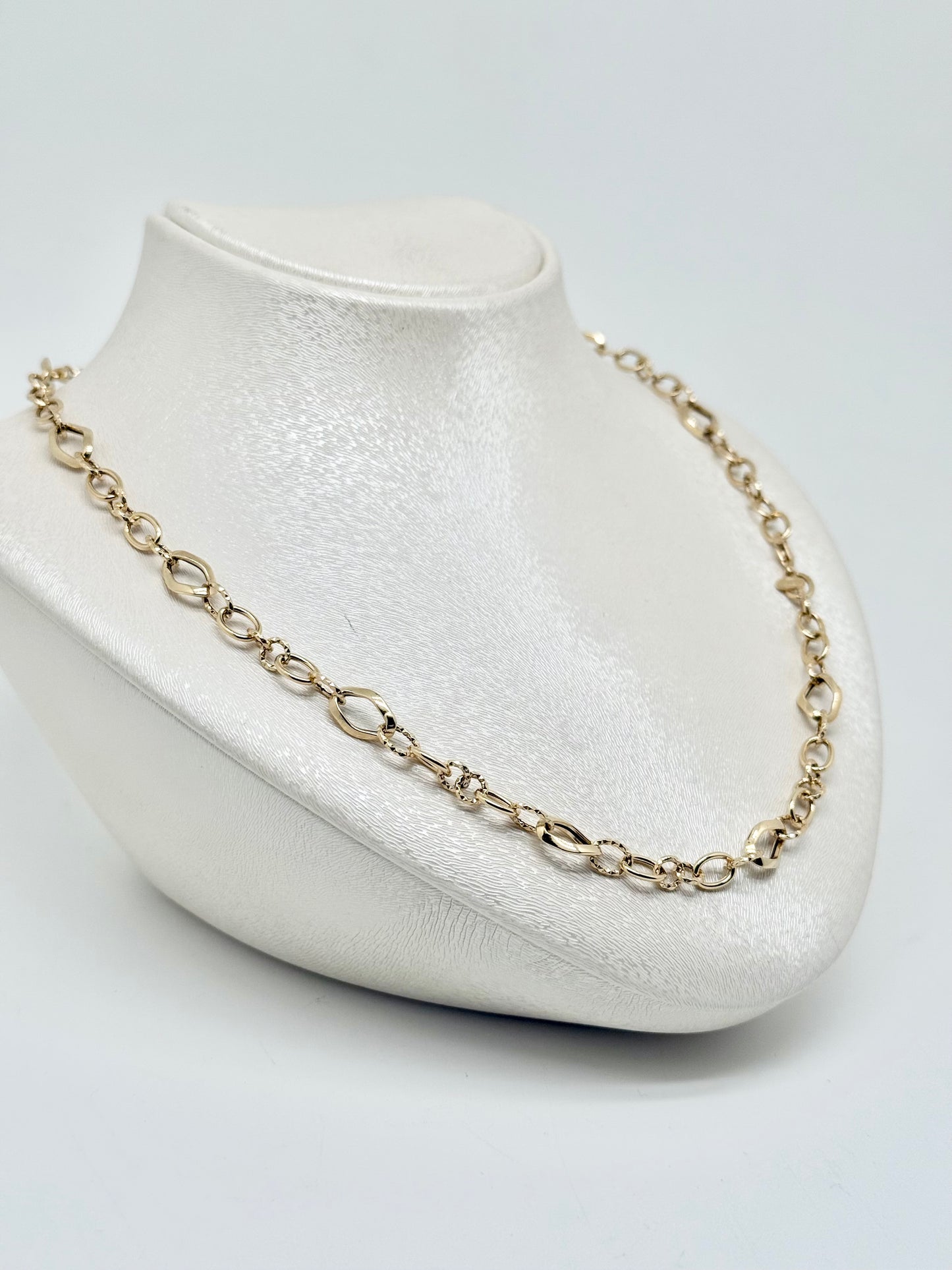 Yellow gold chain 5.47 g