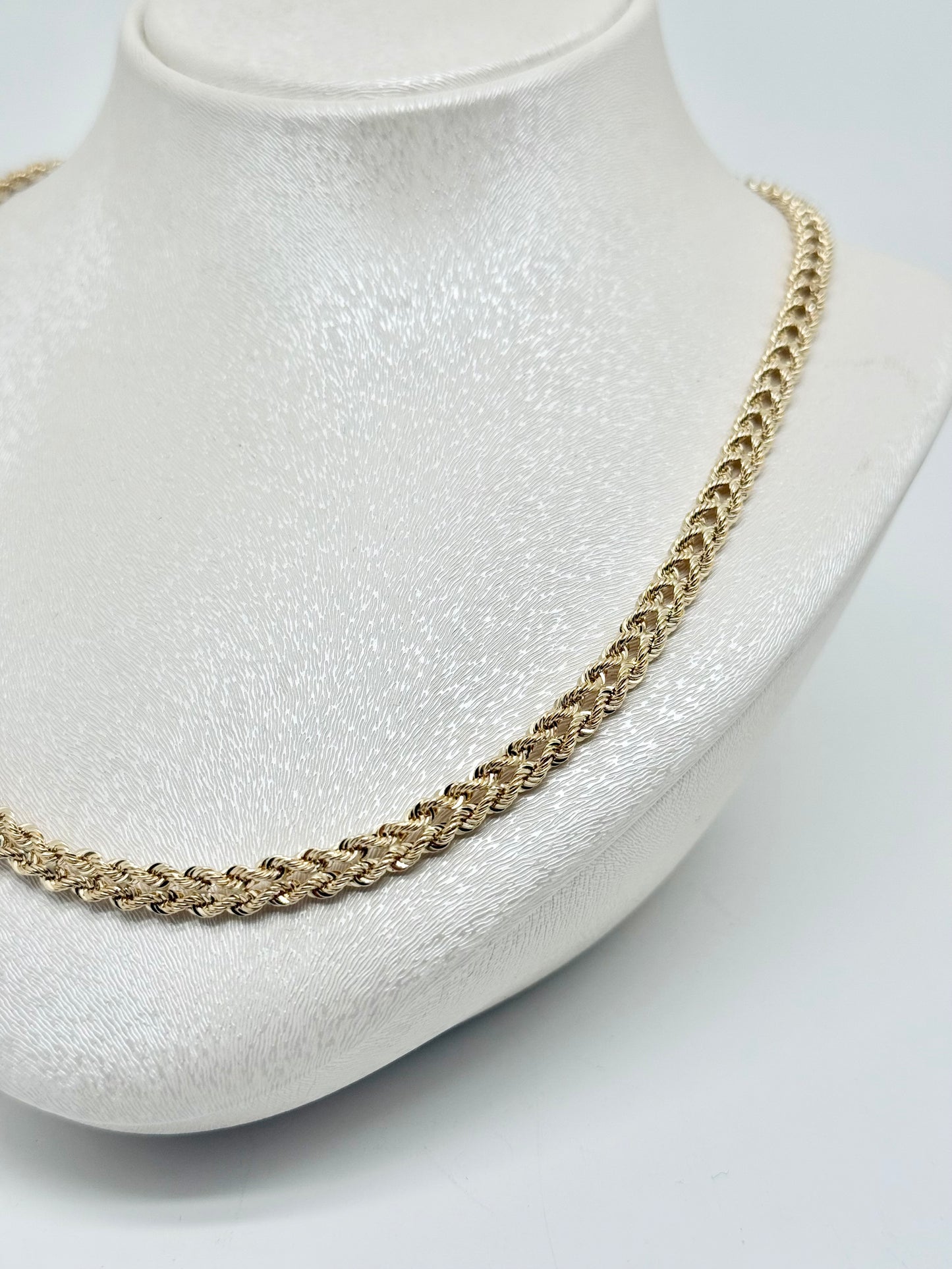 Yellow gold chain, 18 carats/750, 9.16 g, 50 cm.