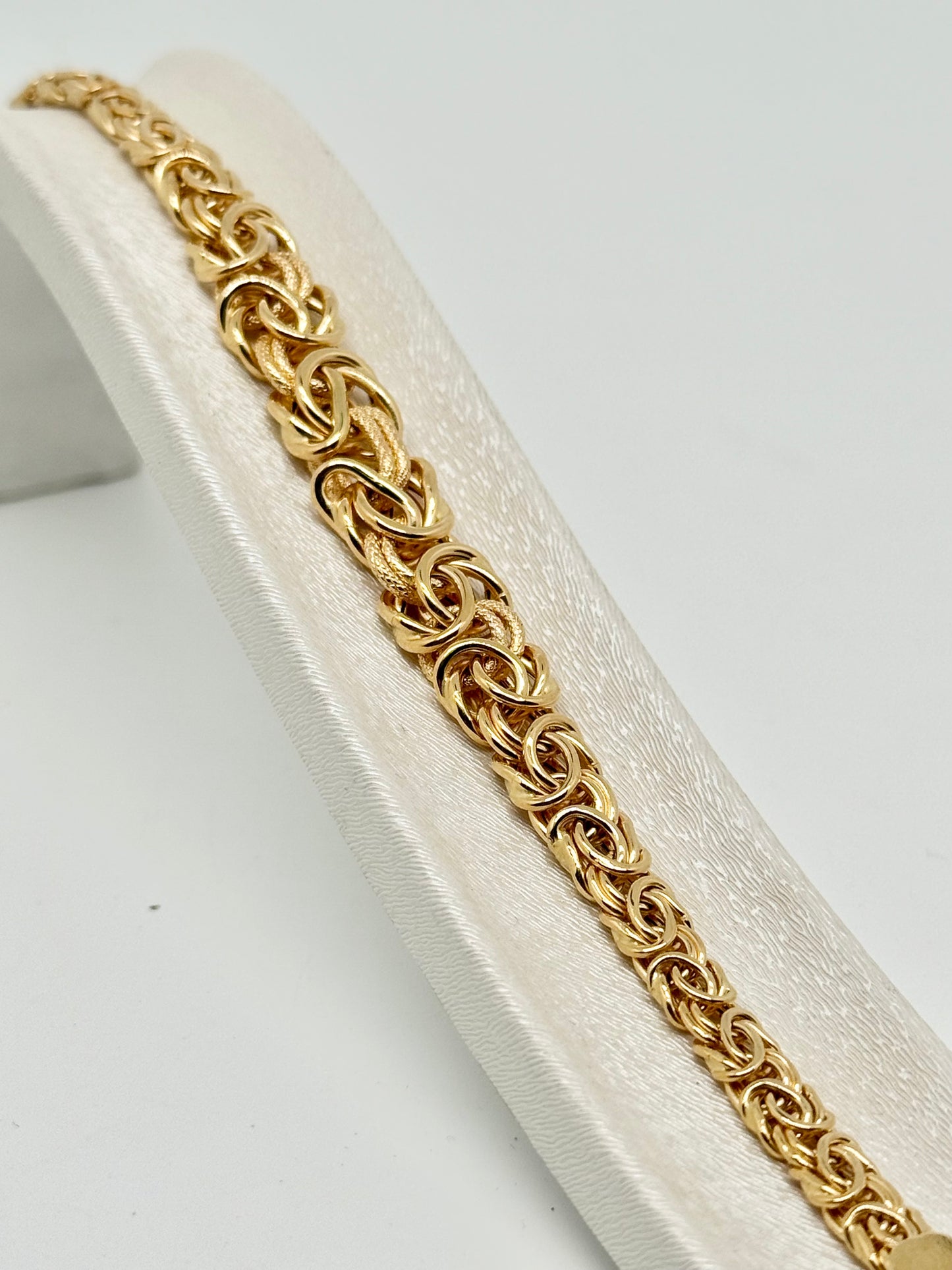 18k/750 yellow gold bracelet, 7.80g