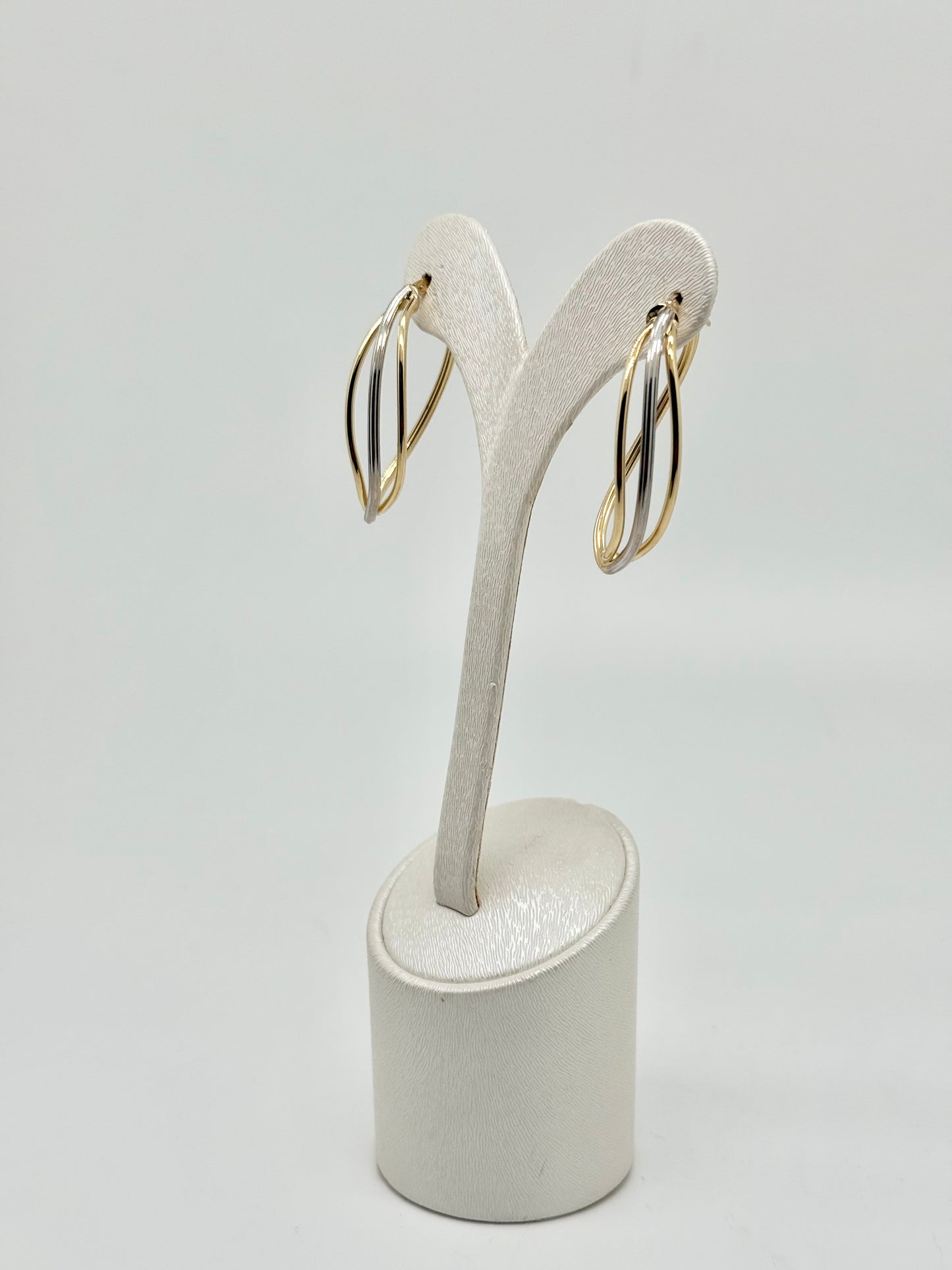 Earrings in yellow and white gold, 18 carats/750, 2.90g