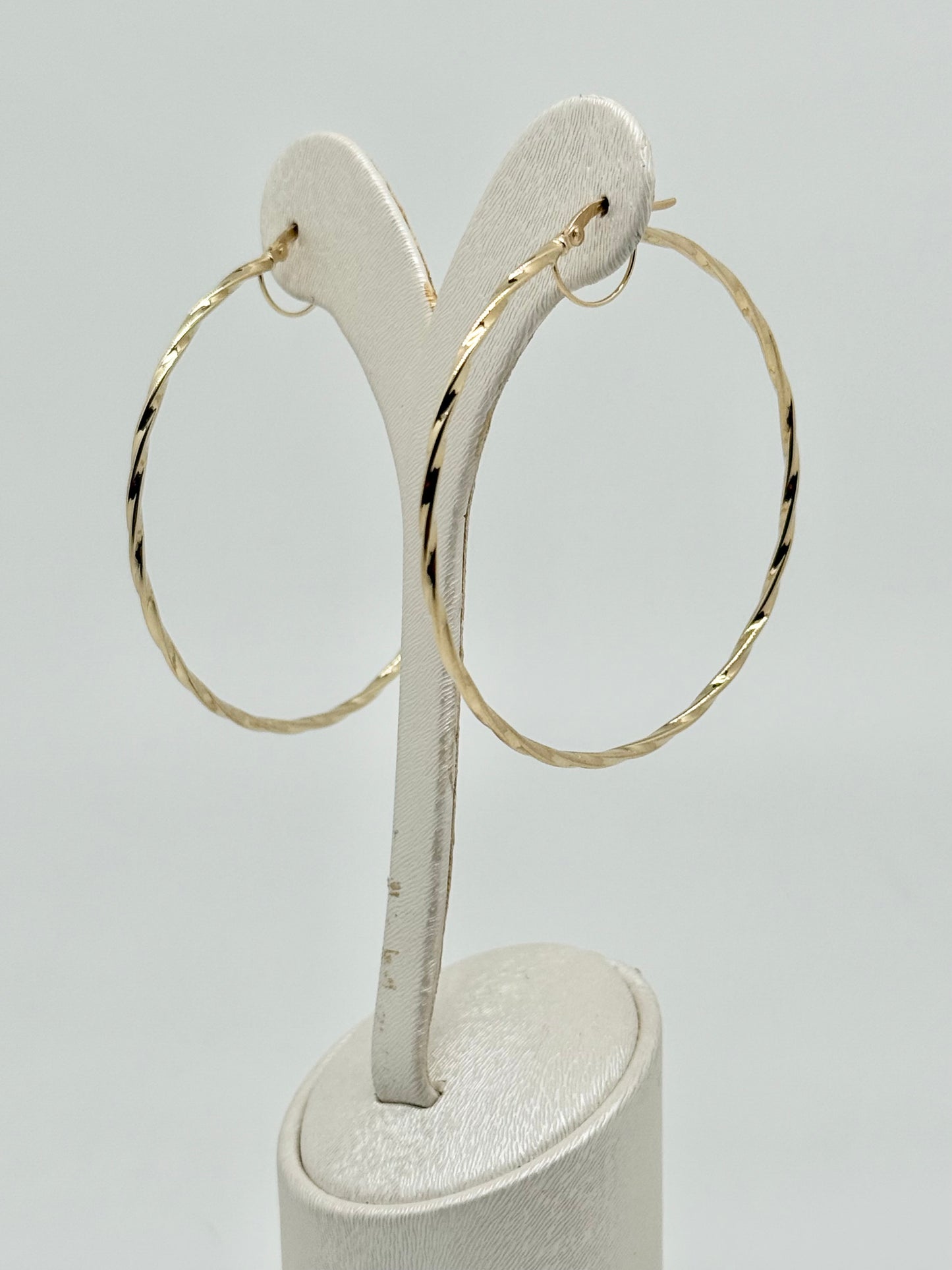 Large yellow gold hoop earrings, 18 carats/750, 2.60 g