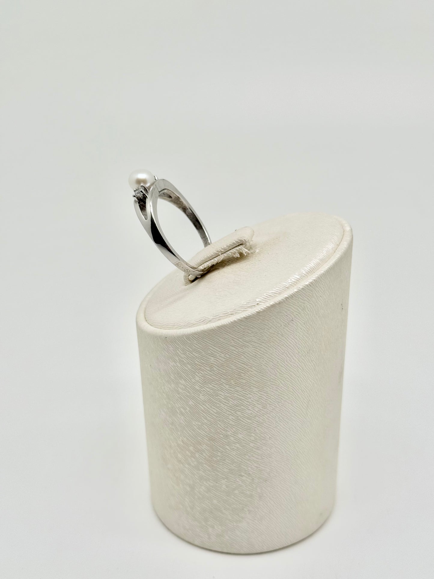 Ring van 925 sterlingzilver, bezet met zirkonia, gerhodineerd zilver, 3,33 g