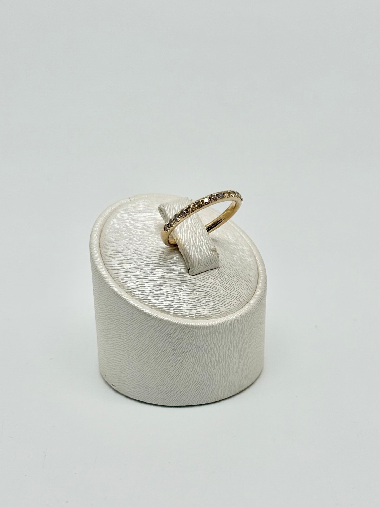 Yellow gold ring, natural diamonds totaling 0.30ct