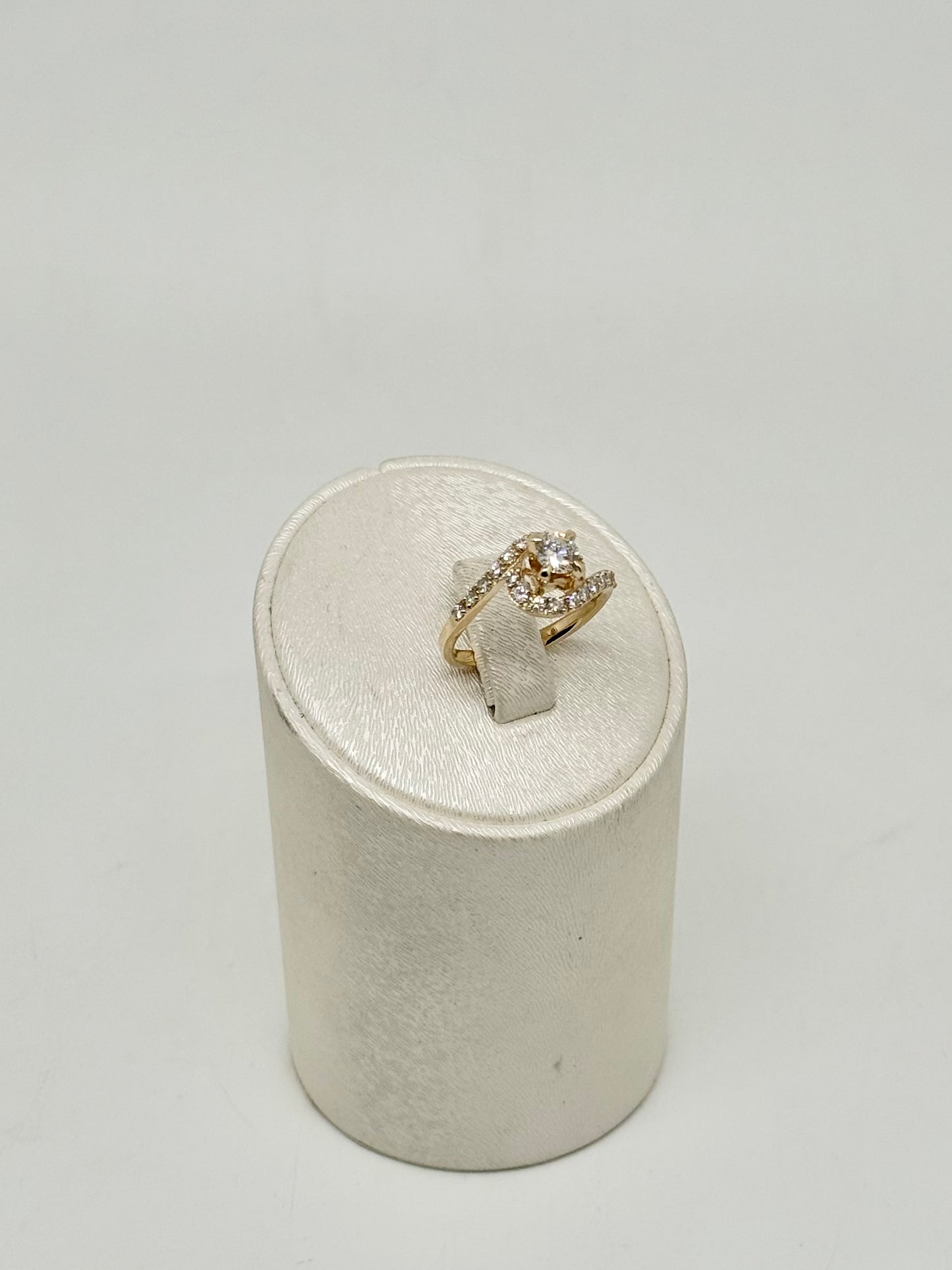 Bague or jaune - Diamant naturel 0,85ct TCW