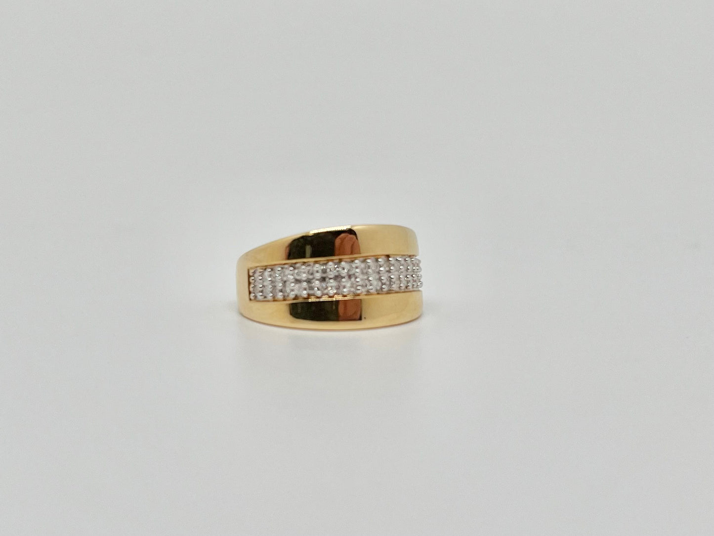 Geelgouden ring, natuurlijke diamanten