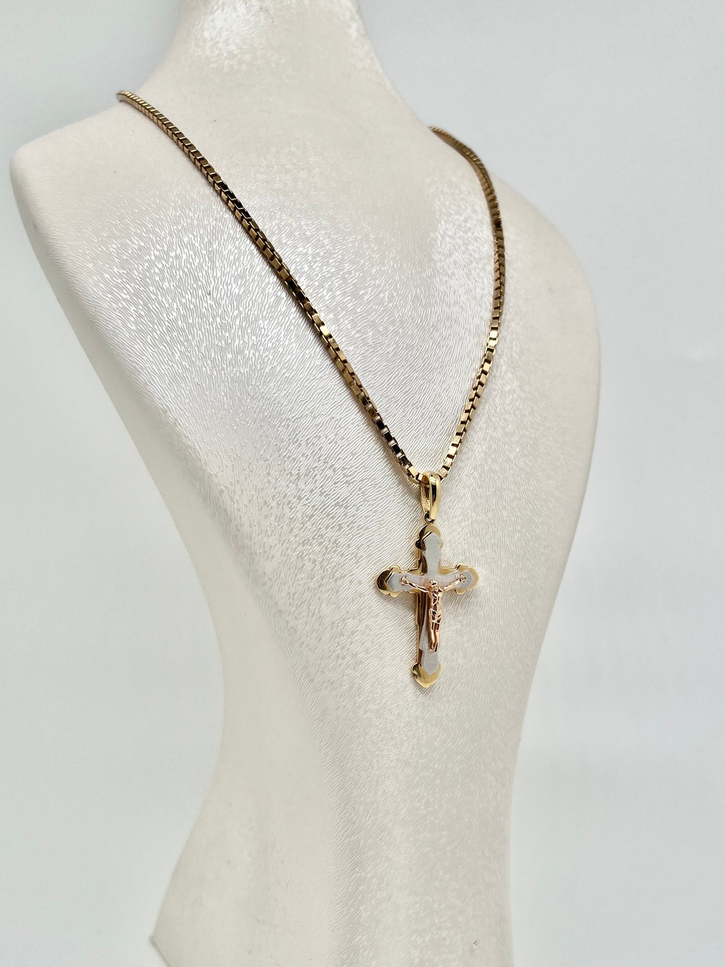Gold chain with cross