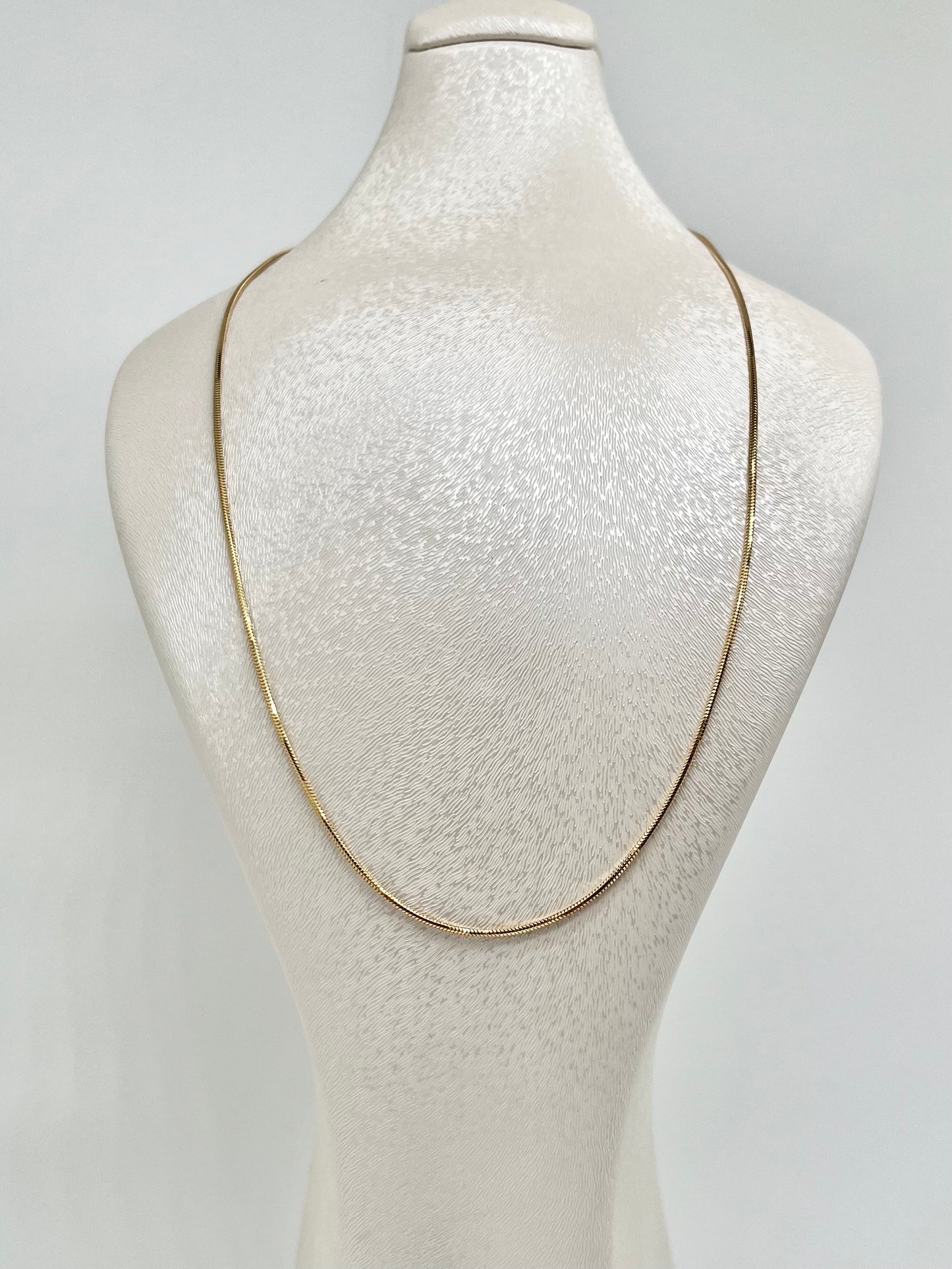 Yellow gold chain