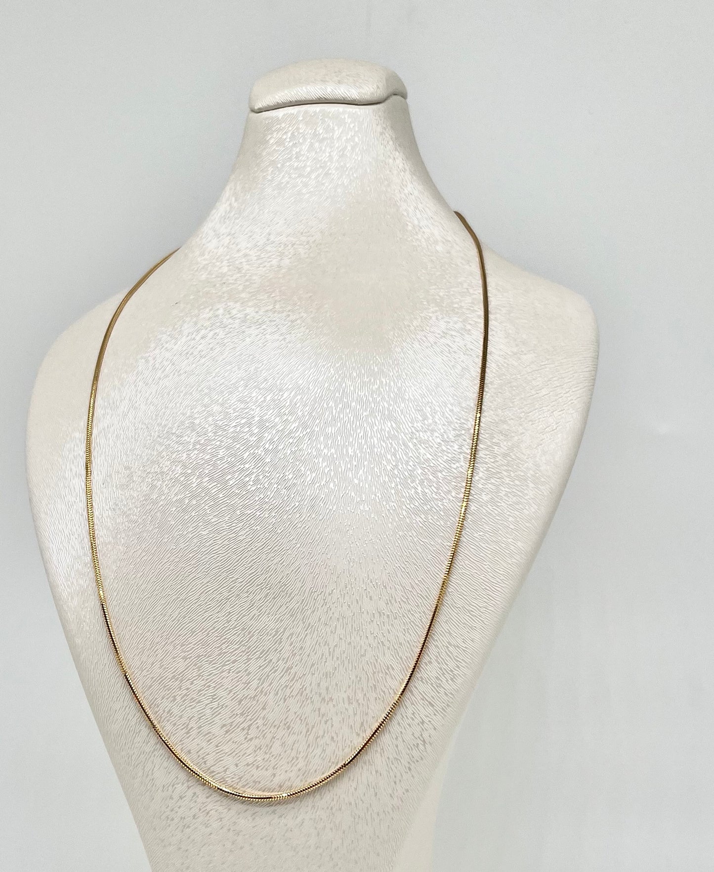 Yellow gold chain