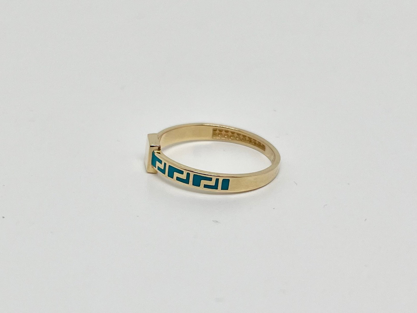 Geelgouden ring met patroon