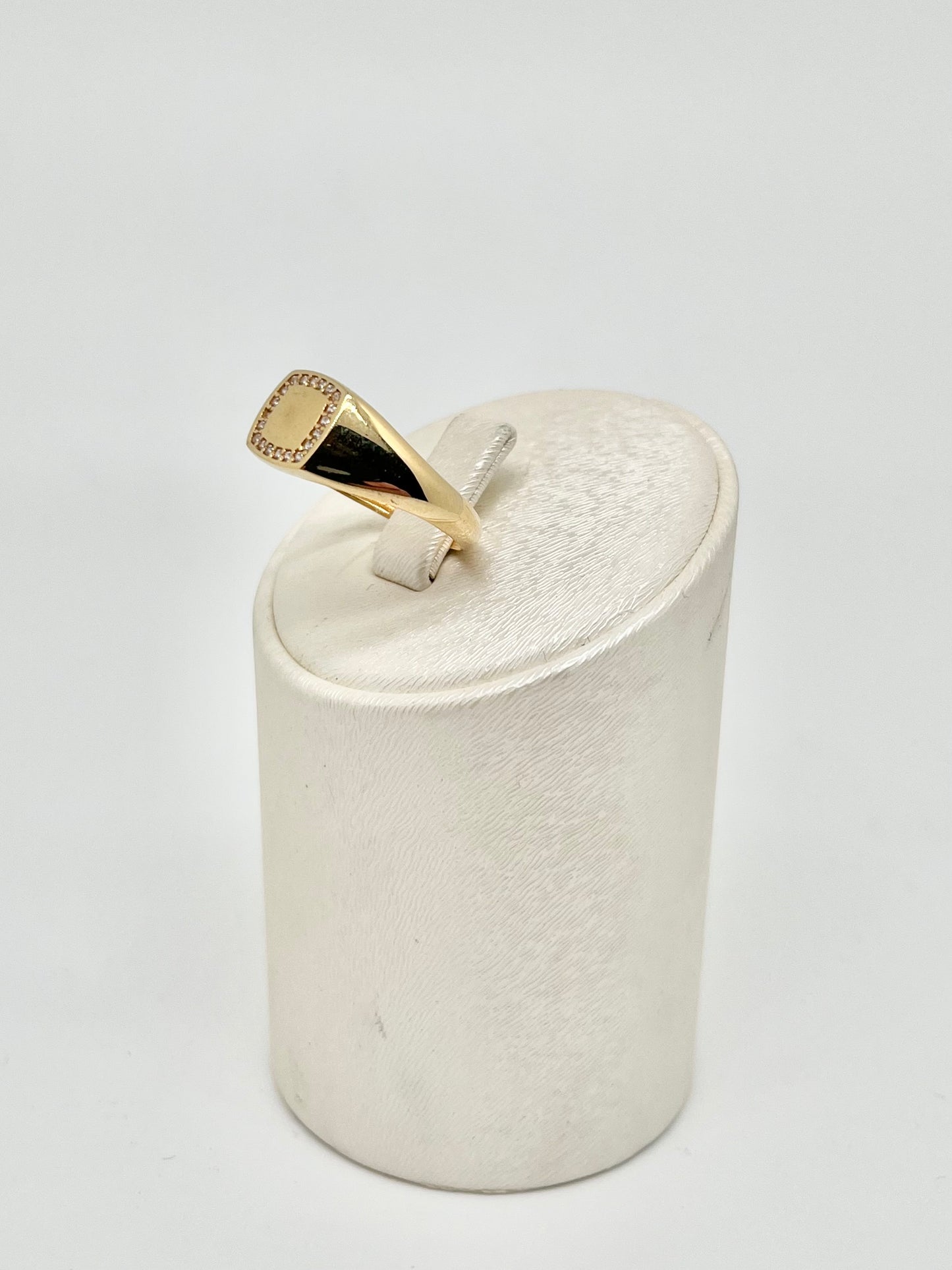 Geelgouden ring met zirkoon