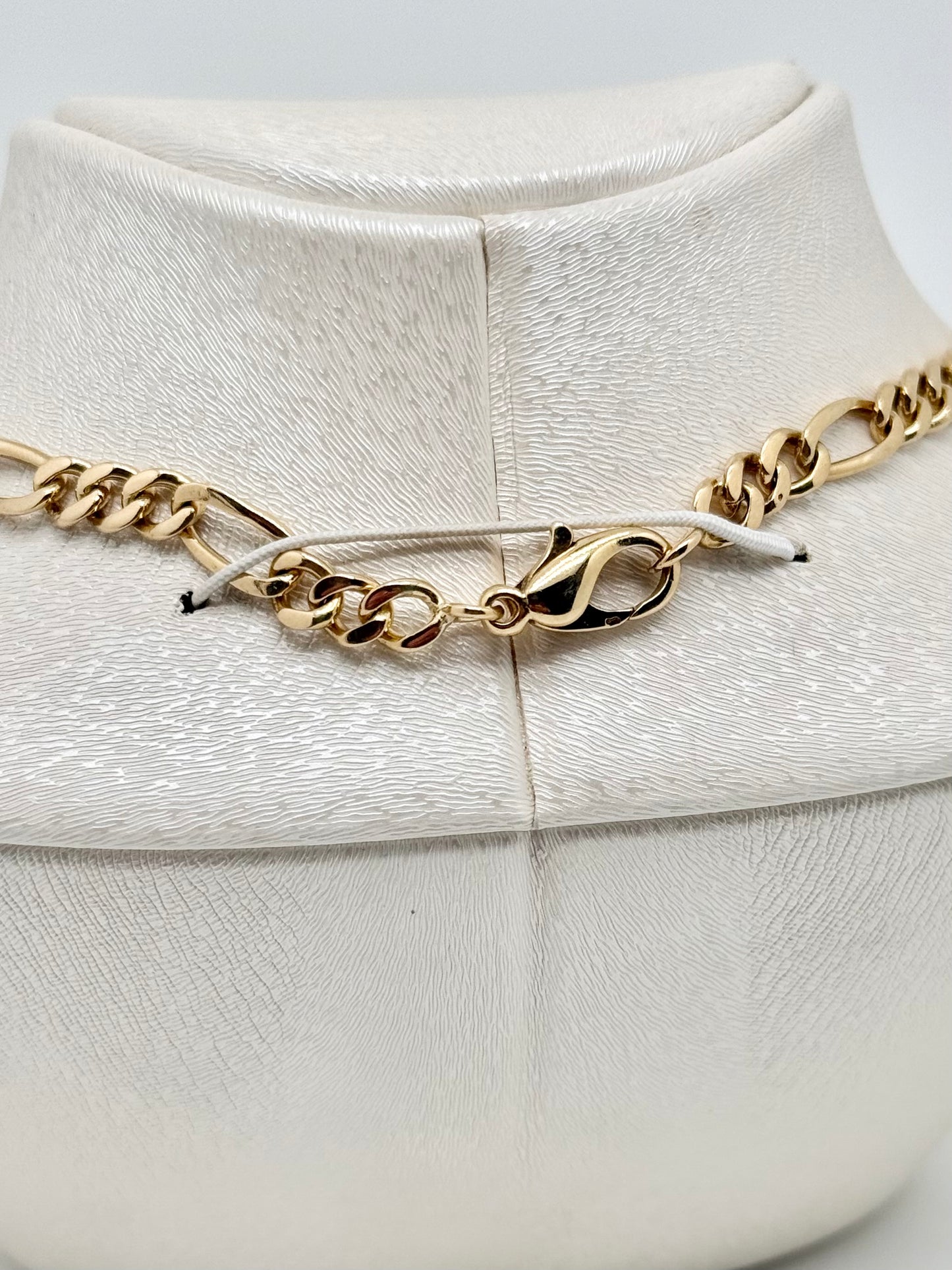 Yellow gold chain