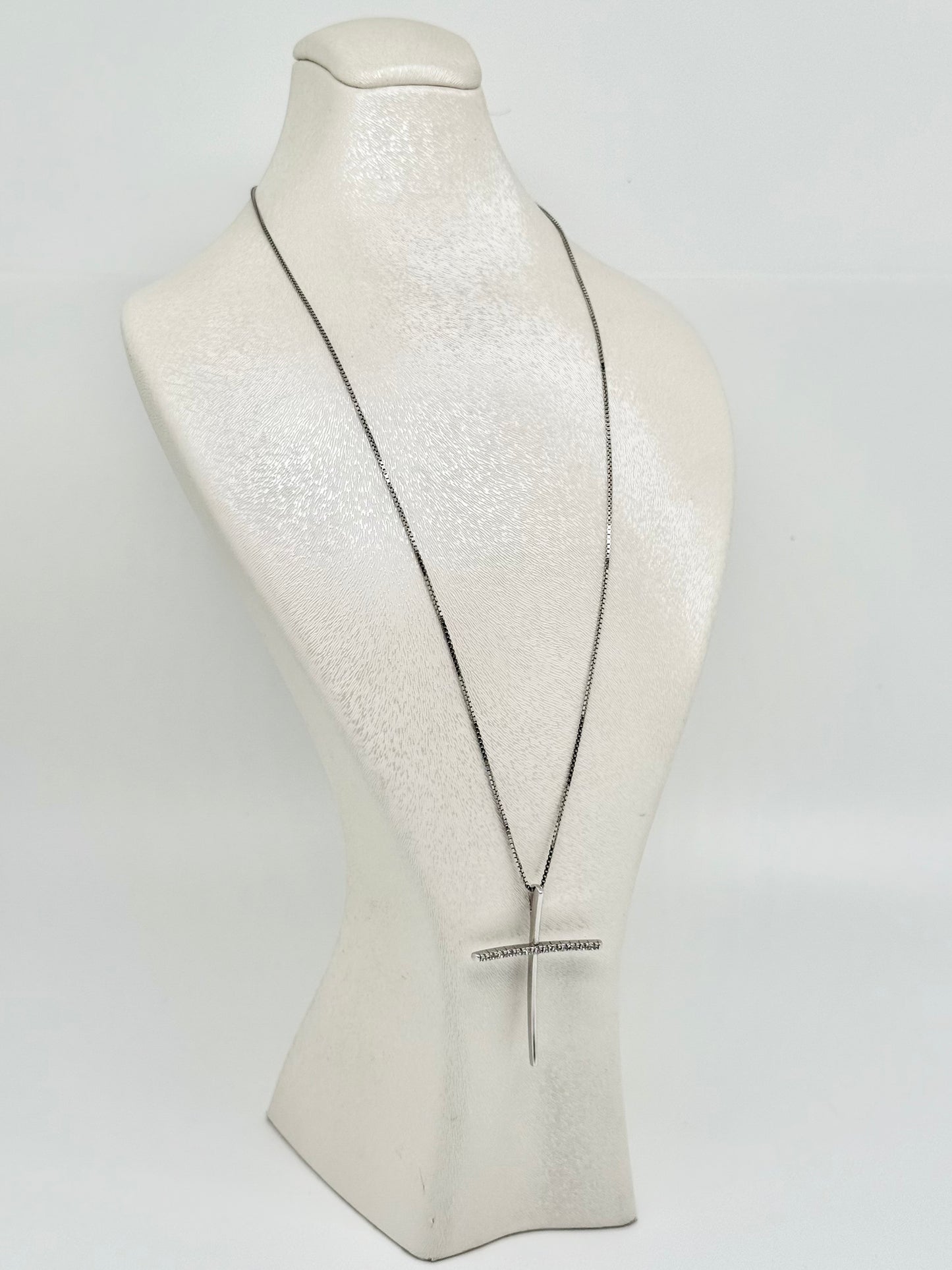 Collier or blanc