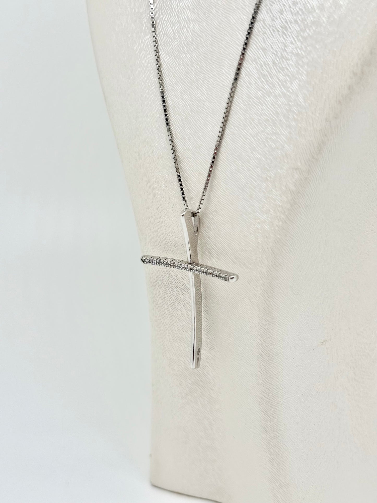 Collier or blanc