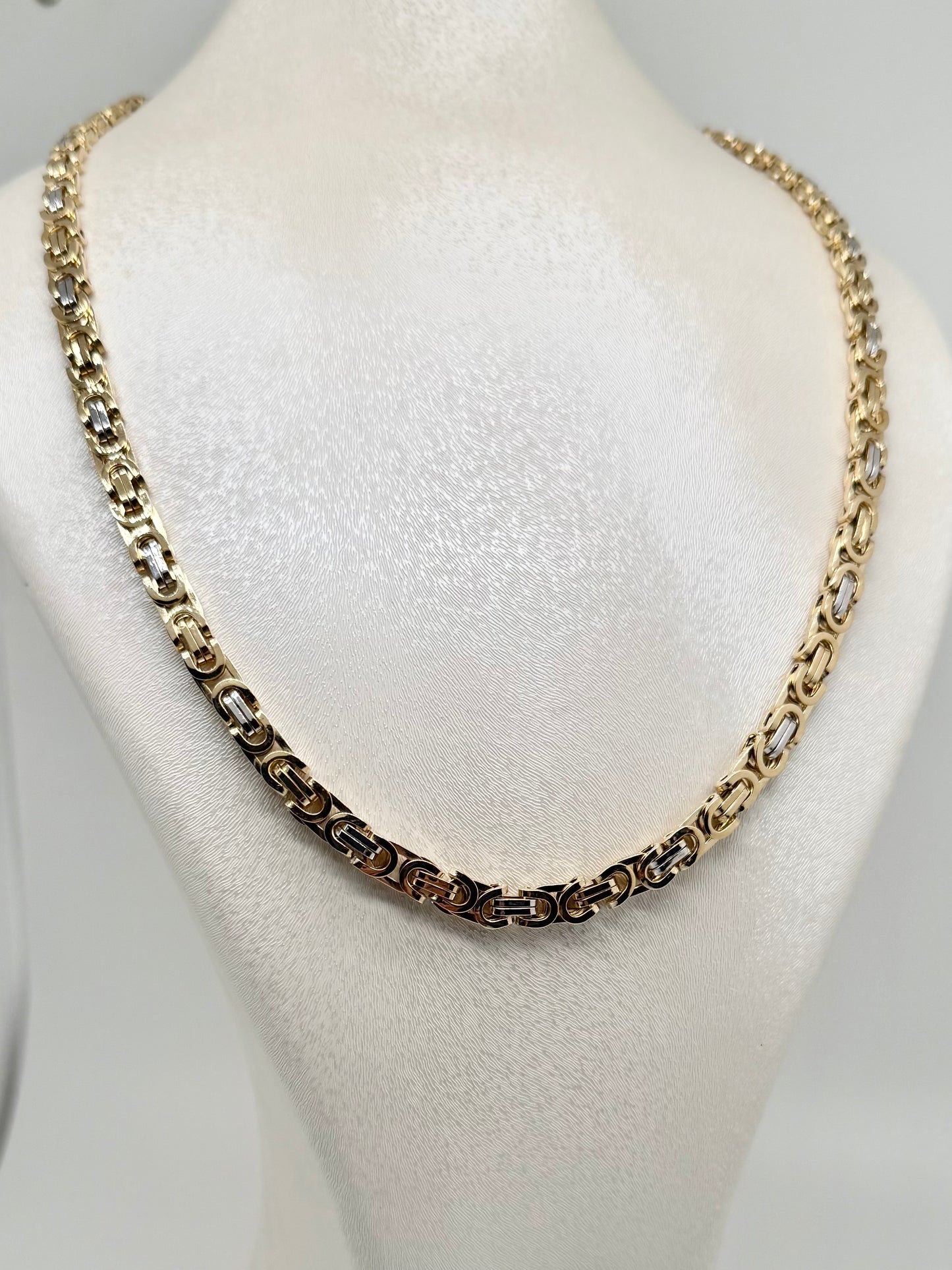Yellow and white gold necklace
