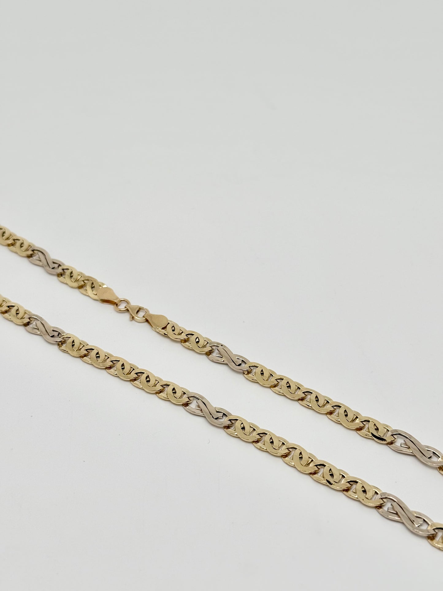 Collier or bicolor