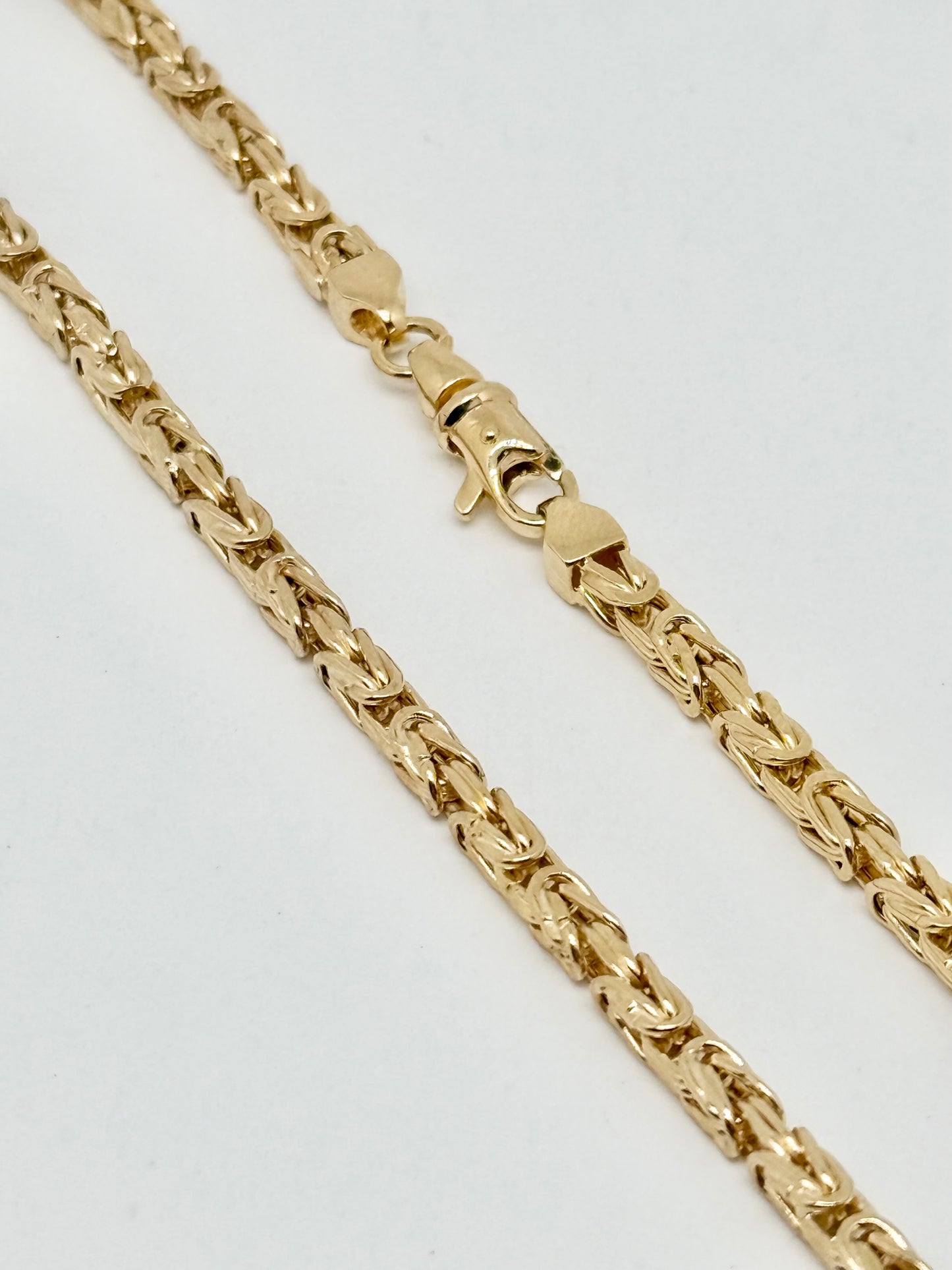 Yellow gold 'king link' chain