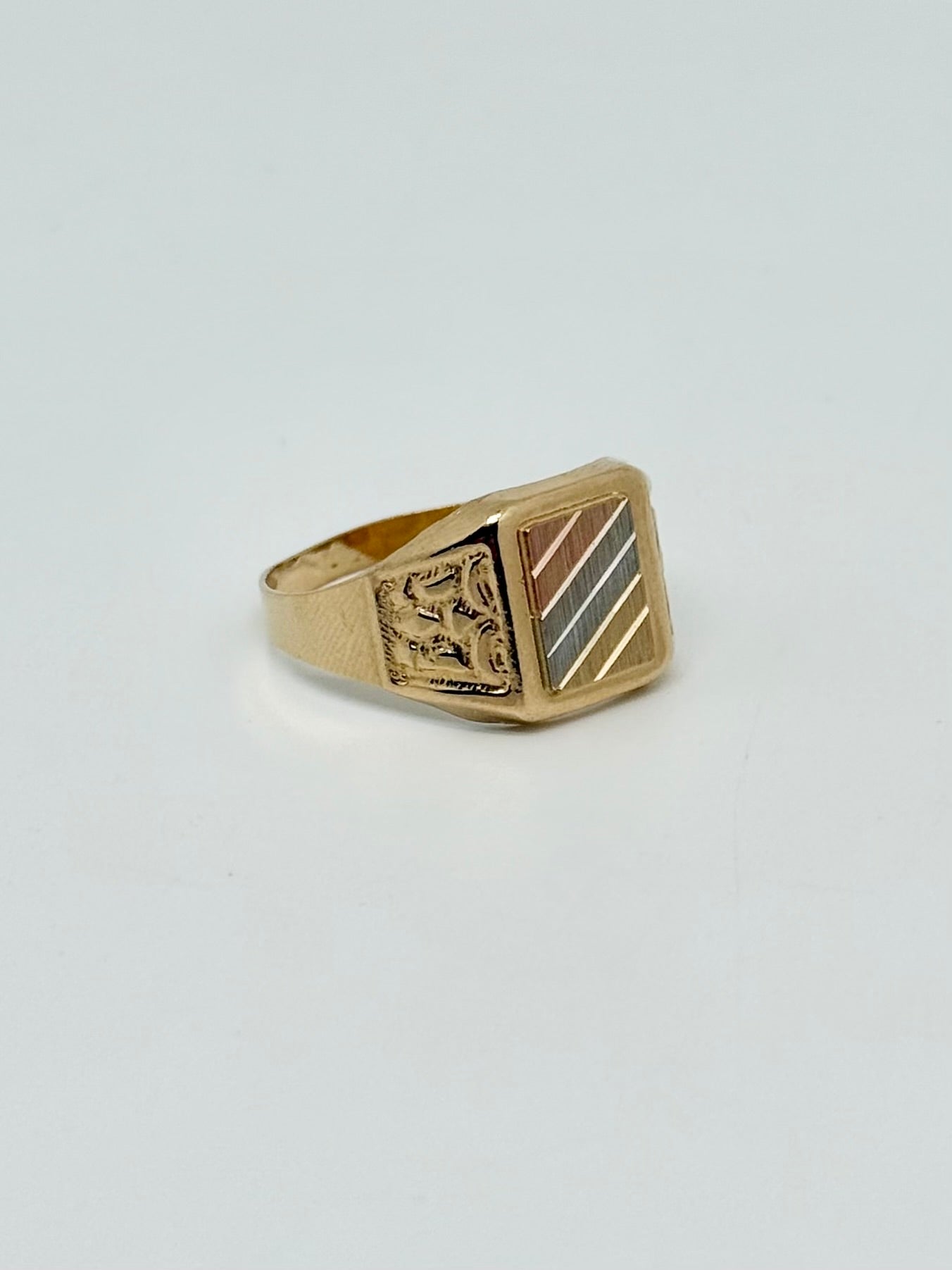Geelgouden ring
