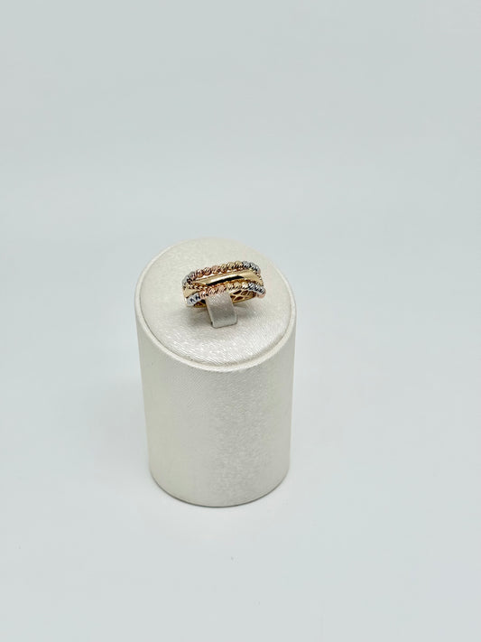 Yellow gold ring with pink and white accents