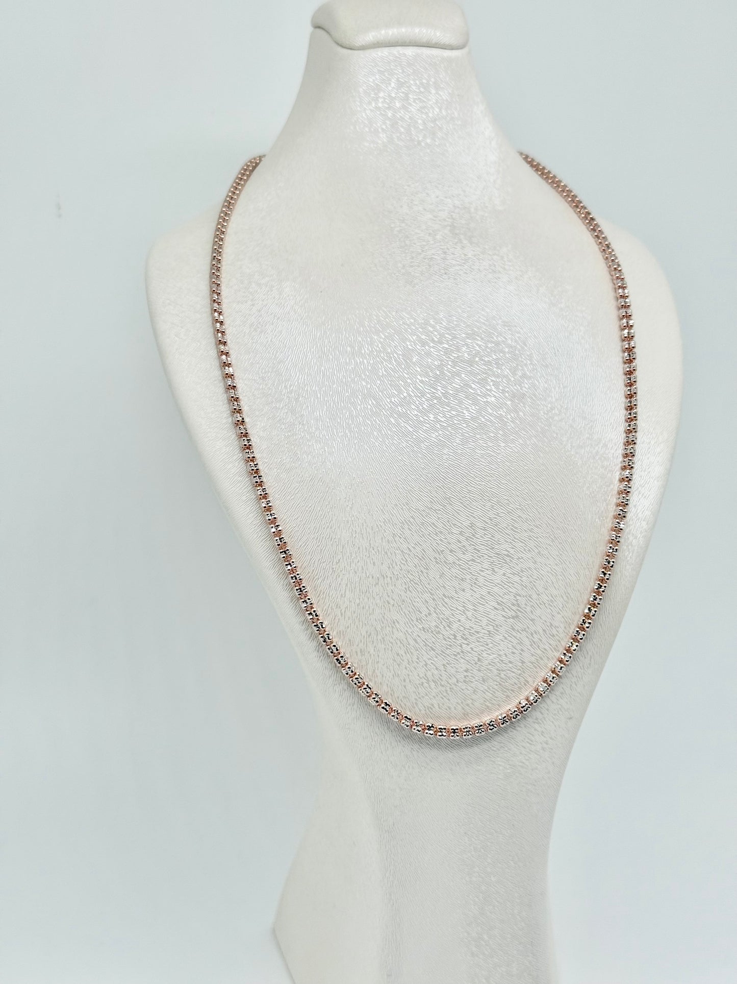 Rose gold 'diamond cut' necklace