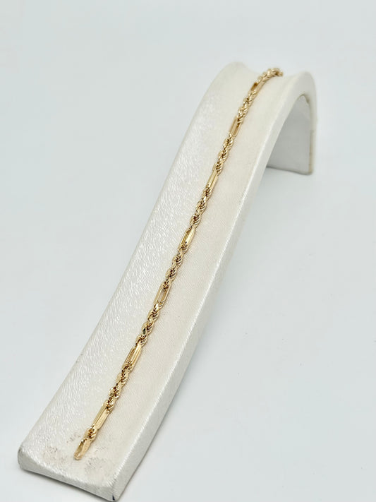 Yellow gold bracelet, fine model