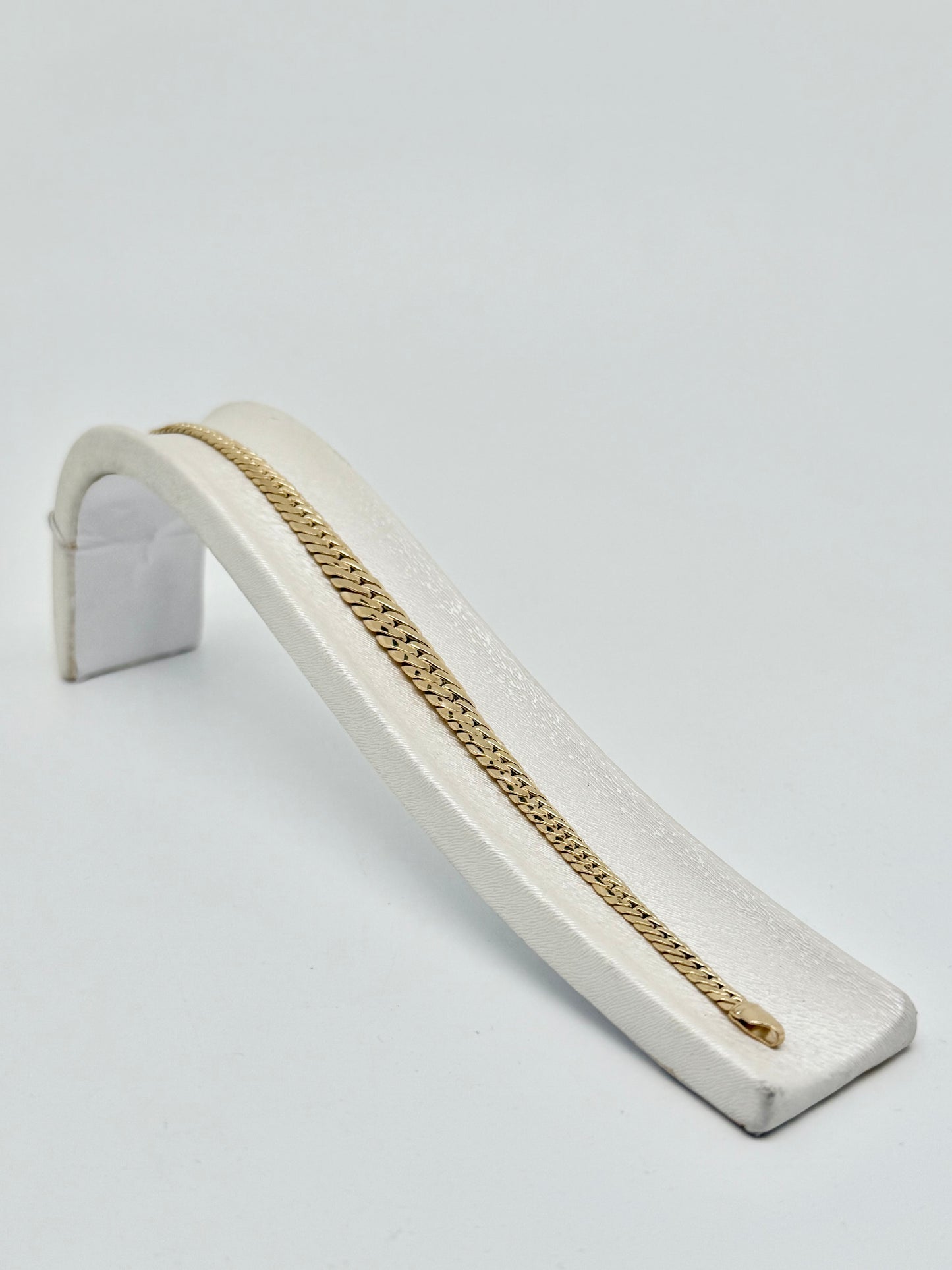 English mesh bracelet