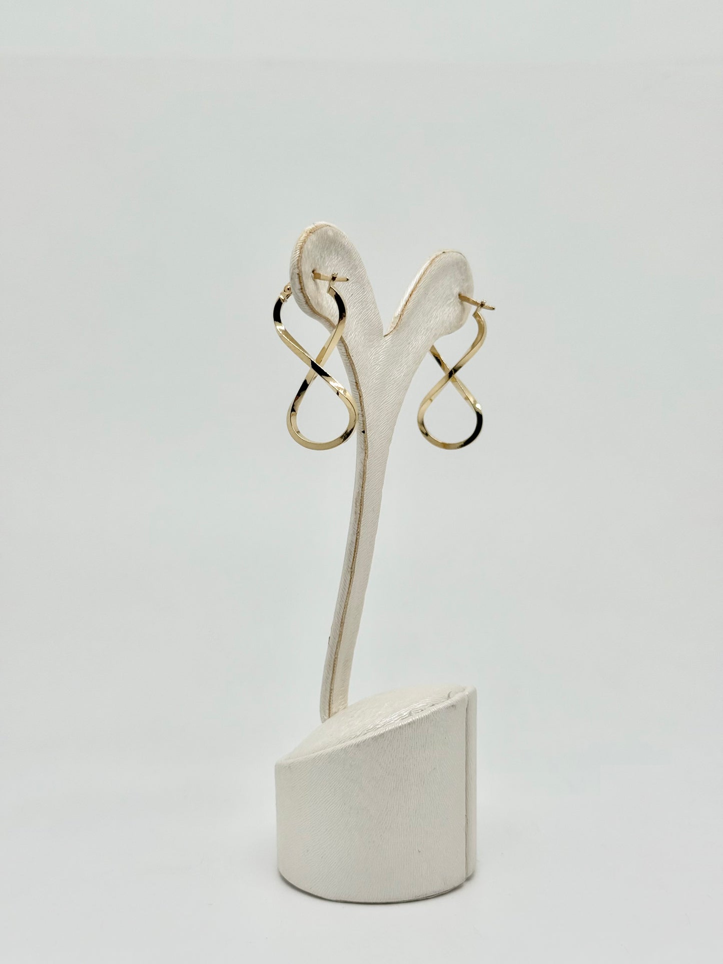 Infinity oorbellen, 18k/750 geelgoud