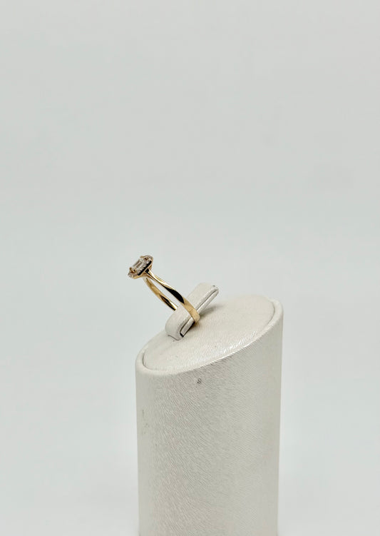 Bague diamant ' coupe émeraude '
