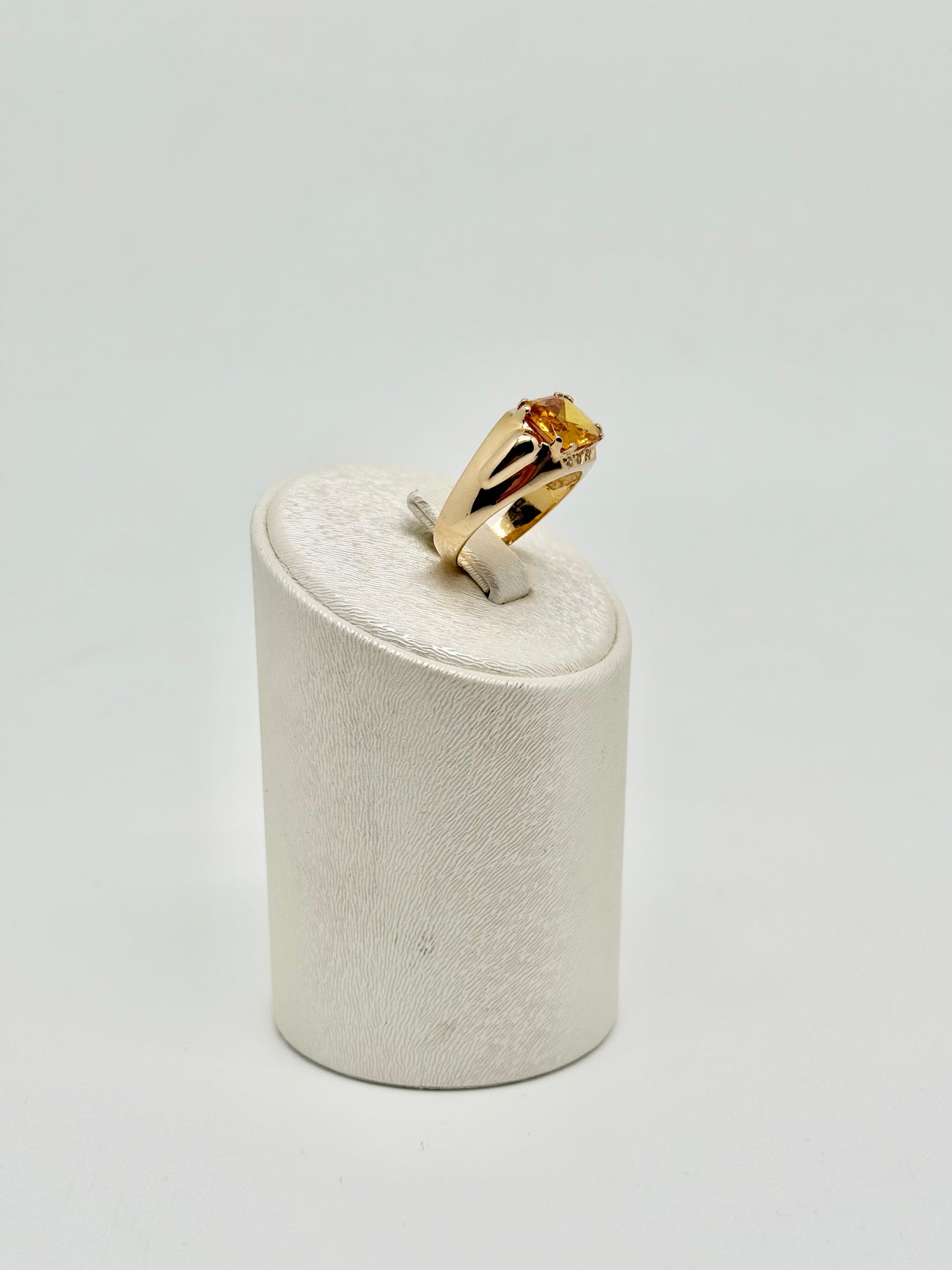 Geelgouden ring met citrien