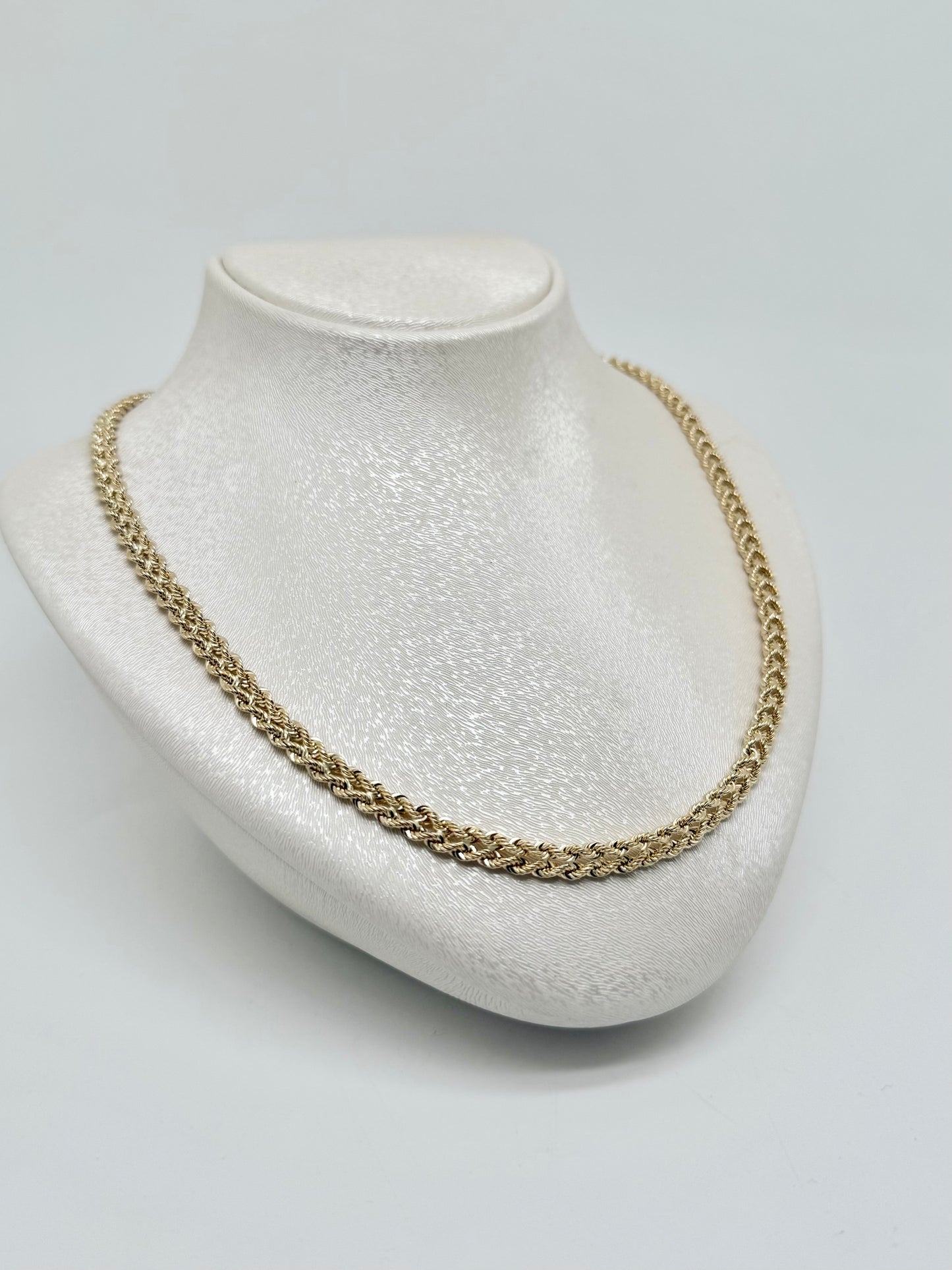 Yellow gold chain, 18 carats/750, 9.16 g, 50 cm.