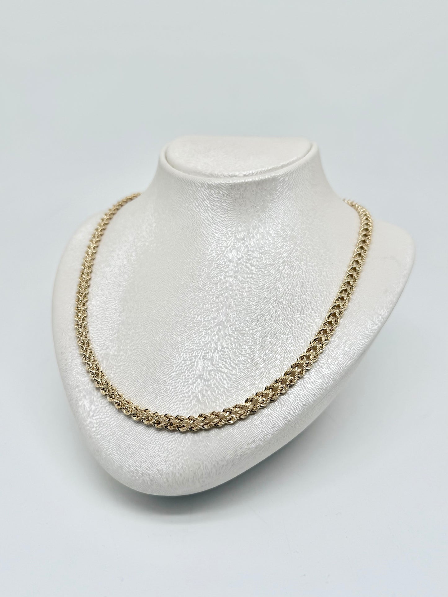 Yellow gold chain, 18 carats/750, 9.16 g, 50 cm.