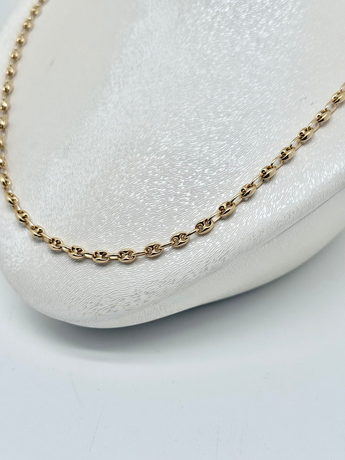 Gold necklace with coffee bean chain, 18 carats/750, 12.29g