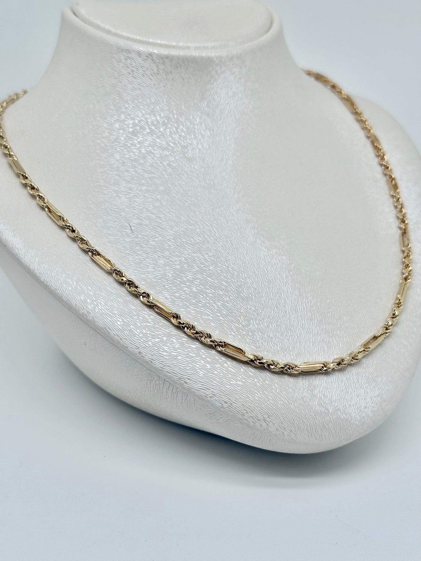 Yellow gold chain, 12.34 g