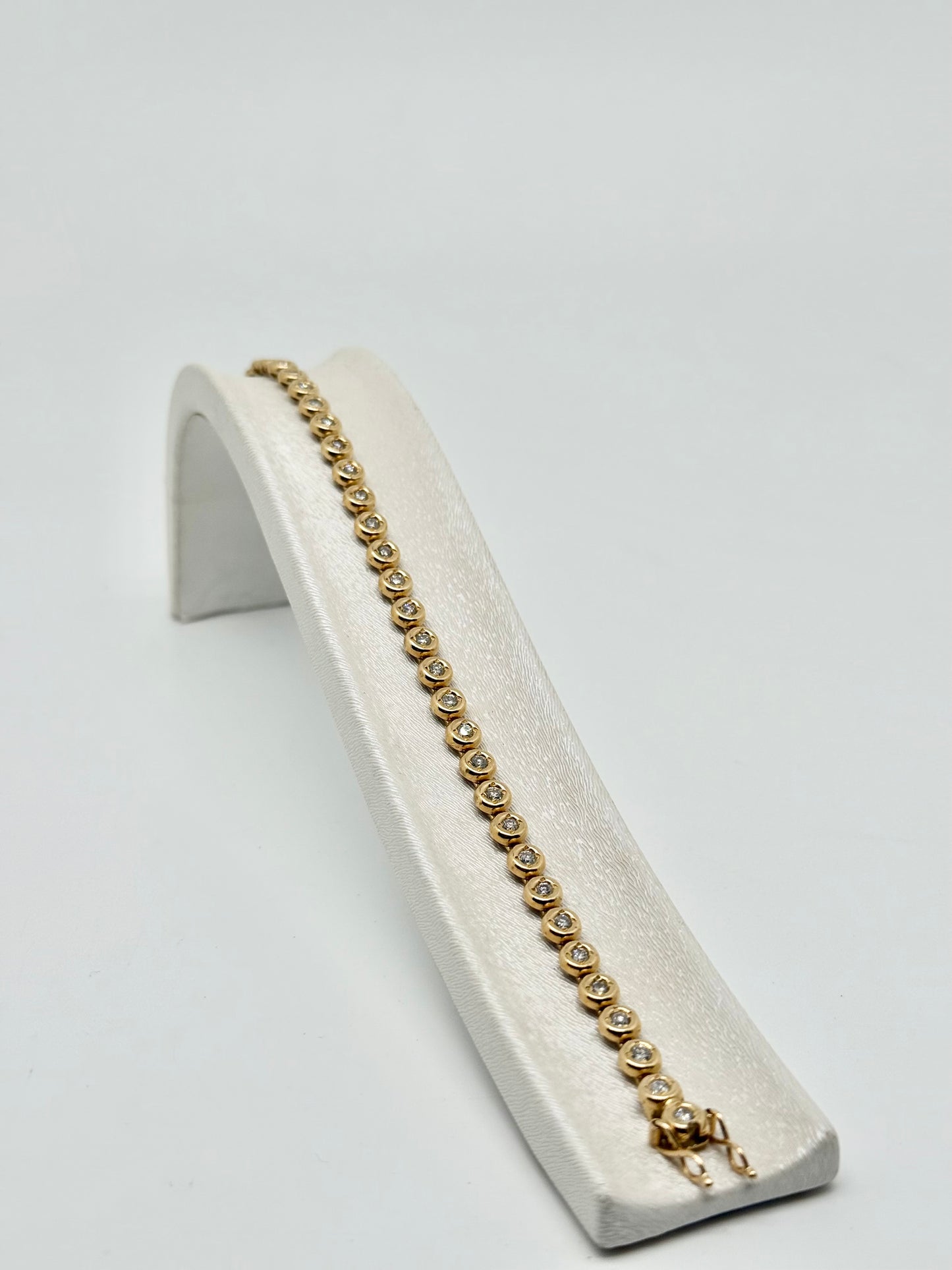 Geelgouden 'Tennis' armband, natuurlijke diamanten