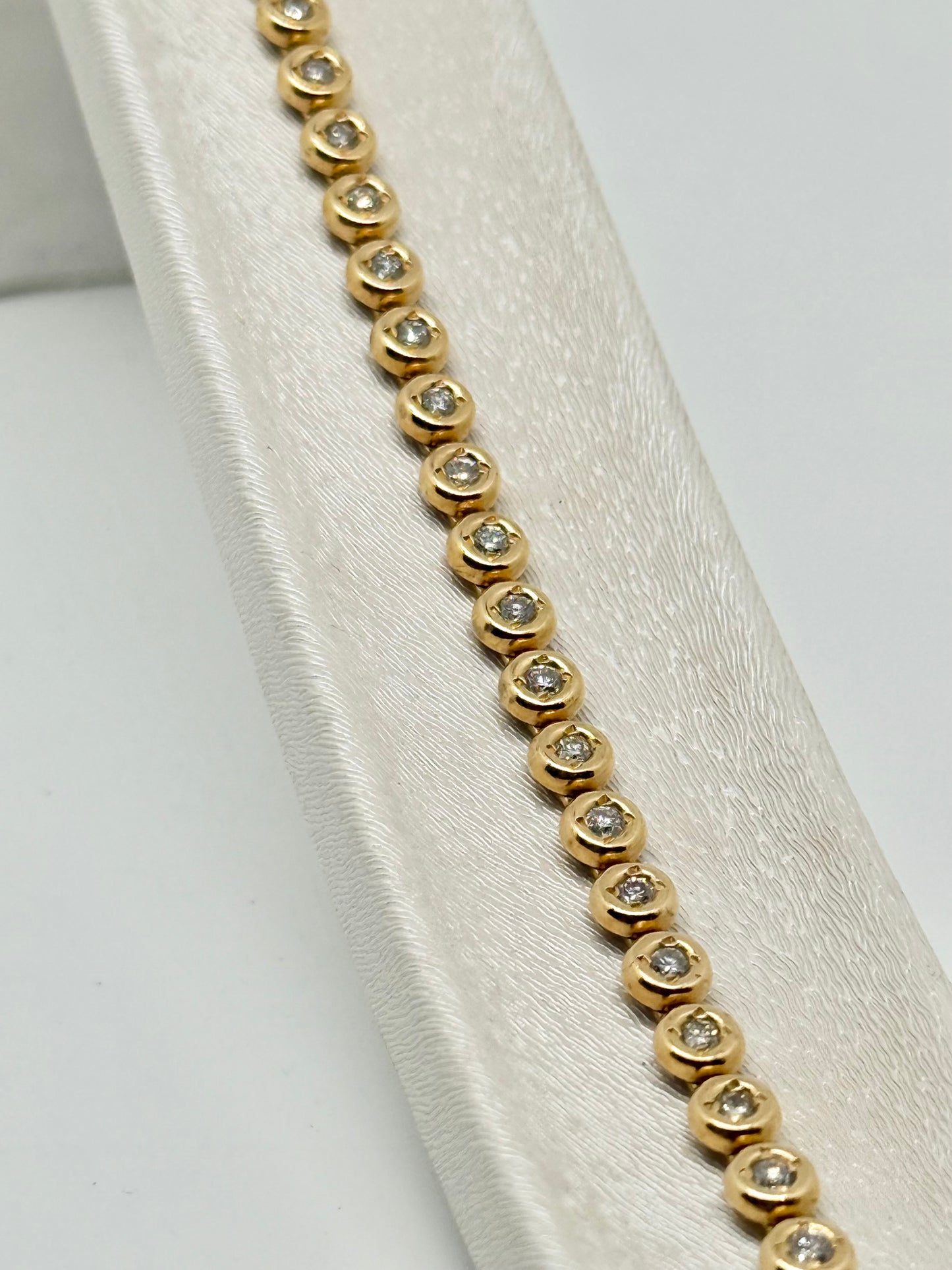 Geelgouden 'Tennis' armband, natuurlijke diamanten