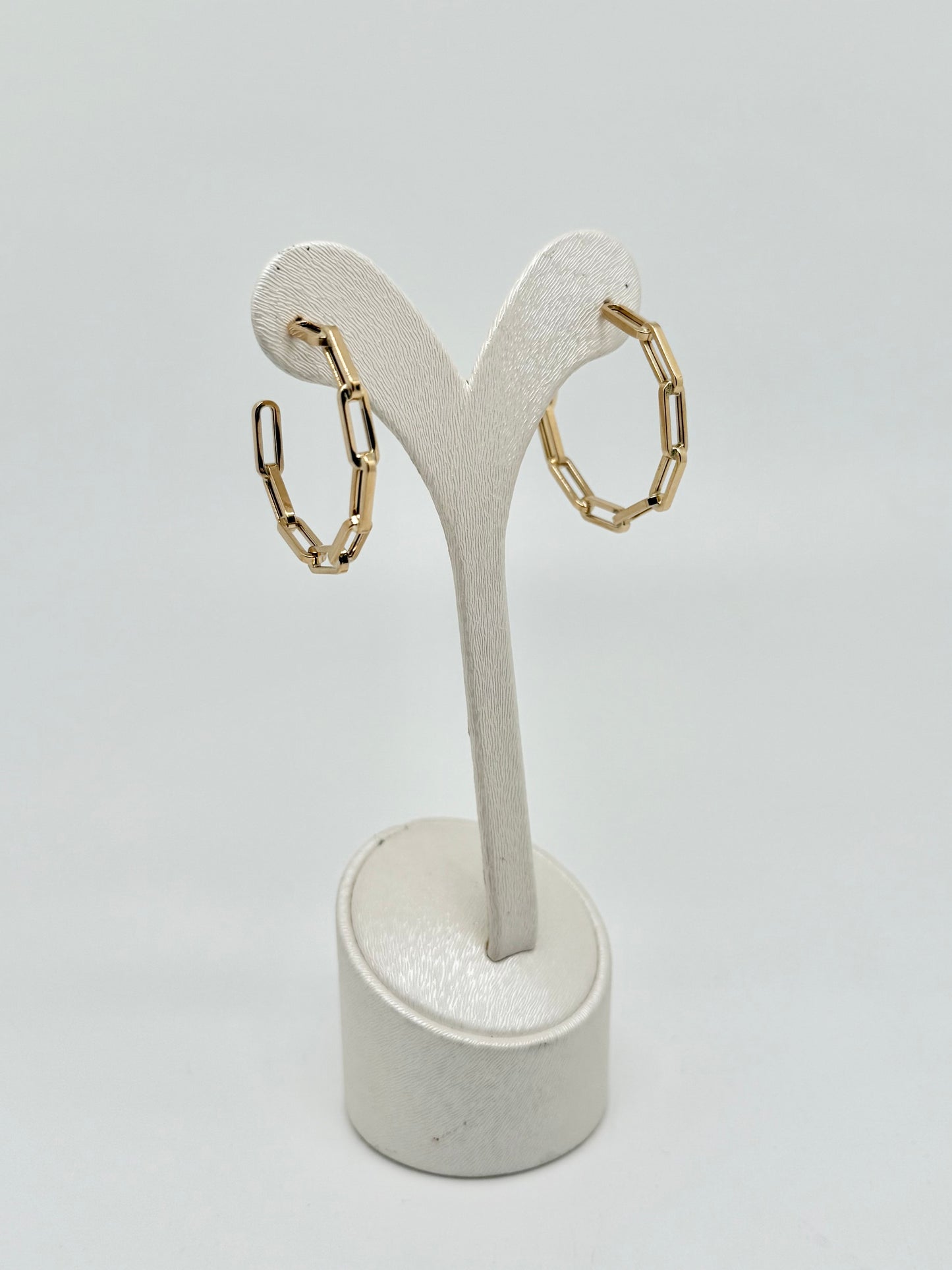 Yellow gold earrings