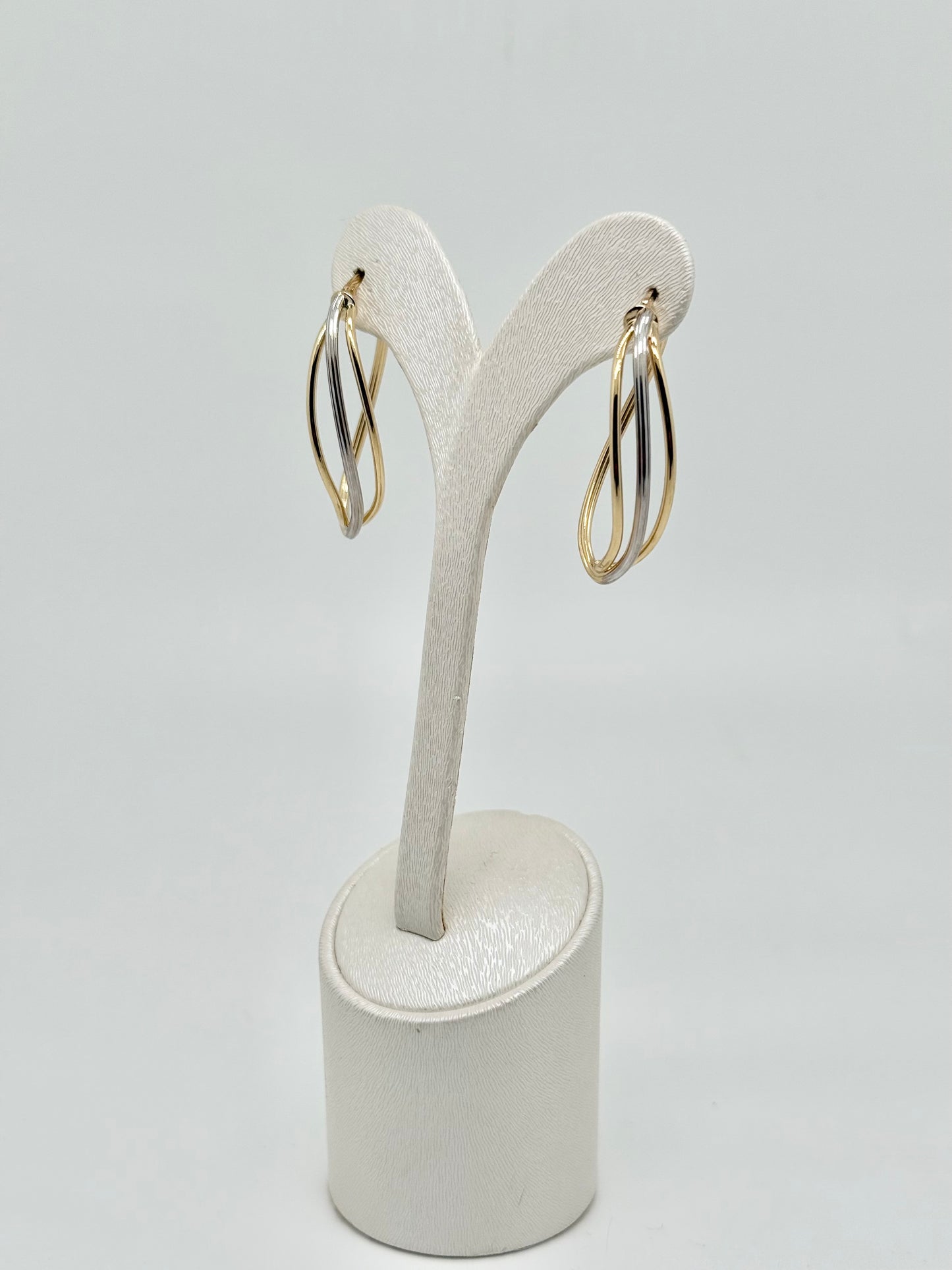 Earrings in yellow and white gold, 18 carats/750, 2.90g