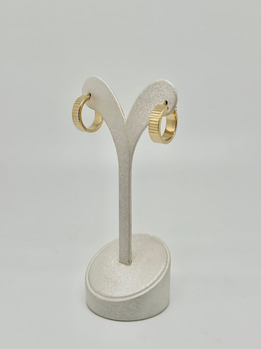Yellow gold hoop earrings, 18k/750, 2.72 g